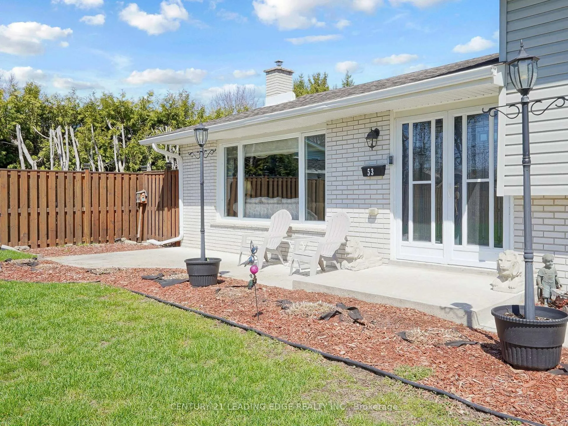 Photo 5 of 53 Metro Road N, Georgina, Keswick North — HOMEH
