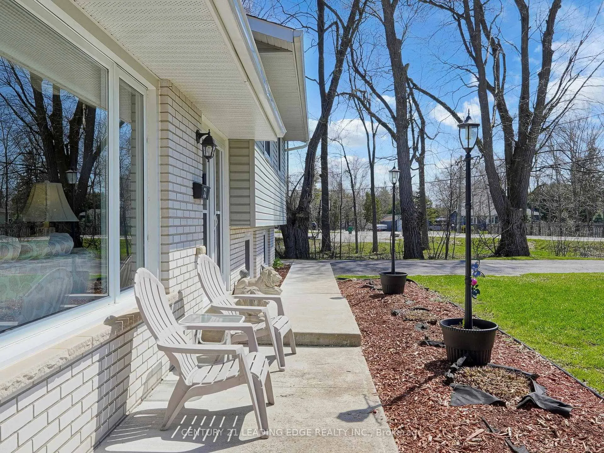 Photo 6 of 53 Metro Road N, Georgina, Keswick North — HOMEH