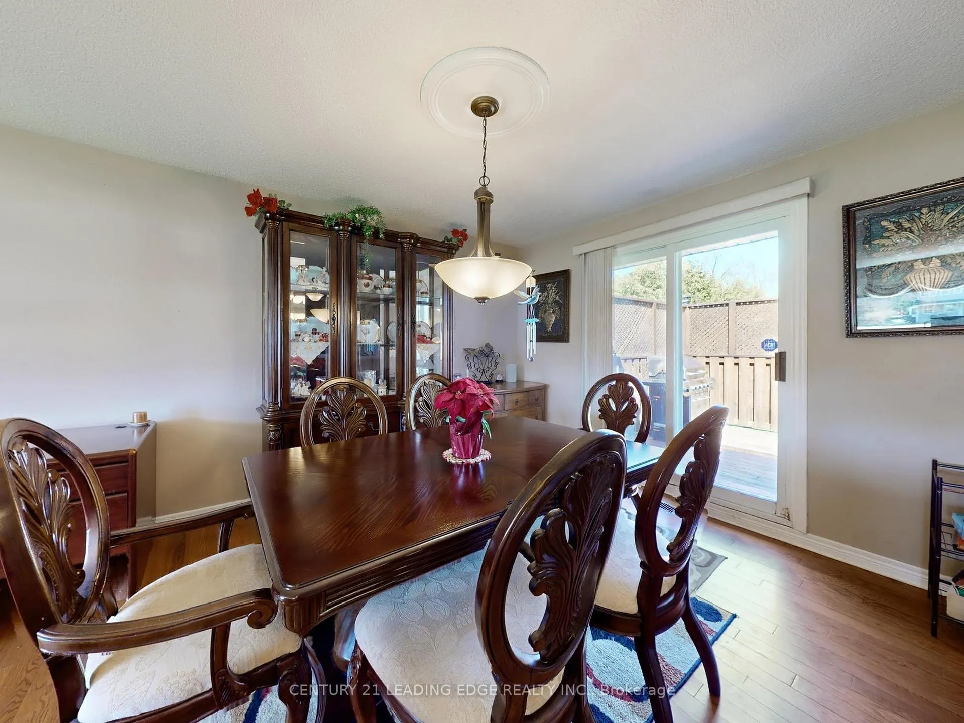 Photo 15 of 53 Metro Road N, Georgina, Keswick North — HOMEH