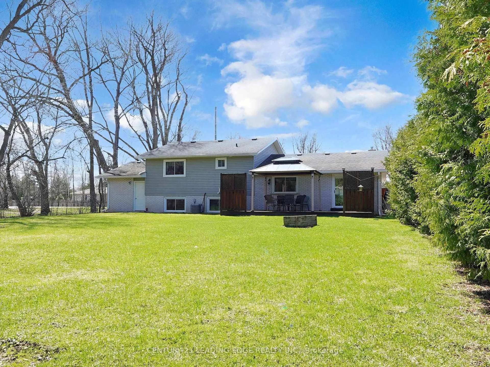 Photo 37 of 53 Metro Road N, Georgina, Keswick North — HOMEH