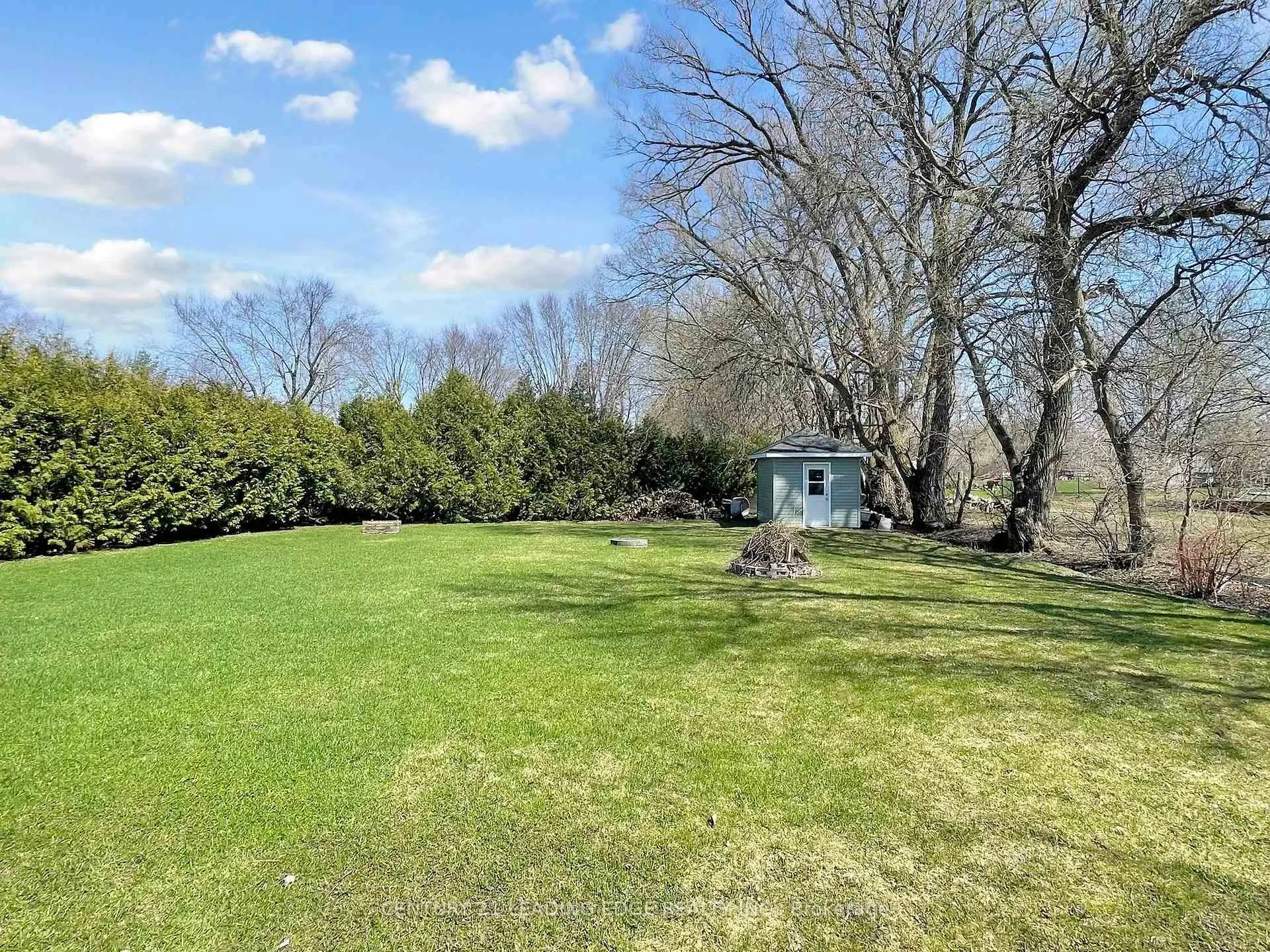 Photo 39 of 53 Metro Road N, Georgina, Keswick North — HOMEH