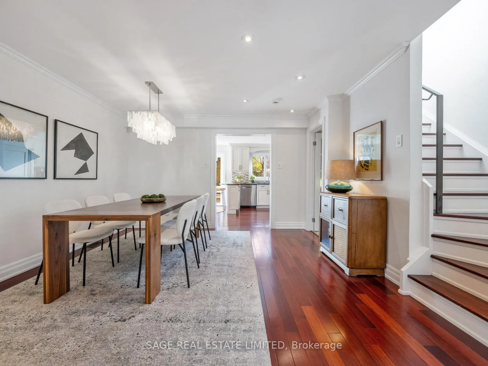 Photo 3 of 137 Willow Avenue, Toronto, The Beaches — HOMEH