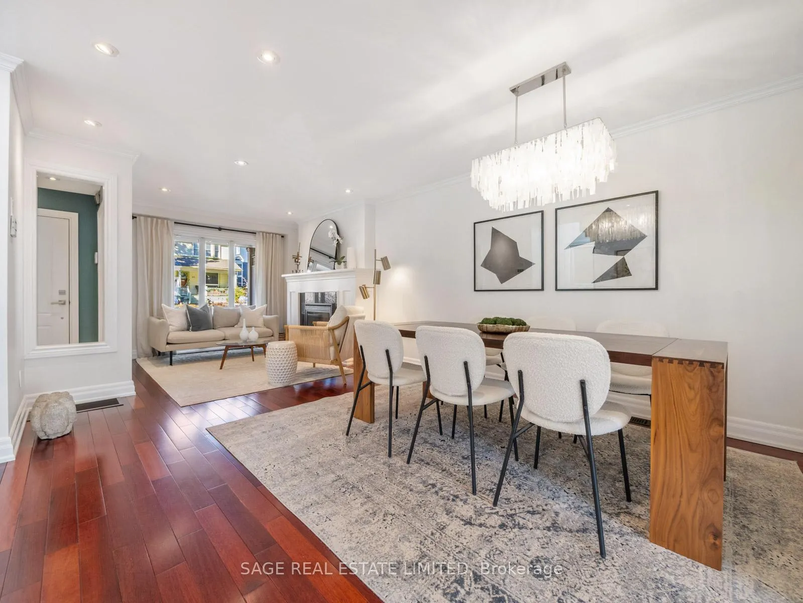 Photo 4 of 137 Willow Avenue, Toronto, The Beaches — HOMEH