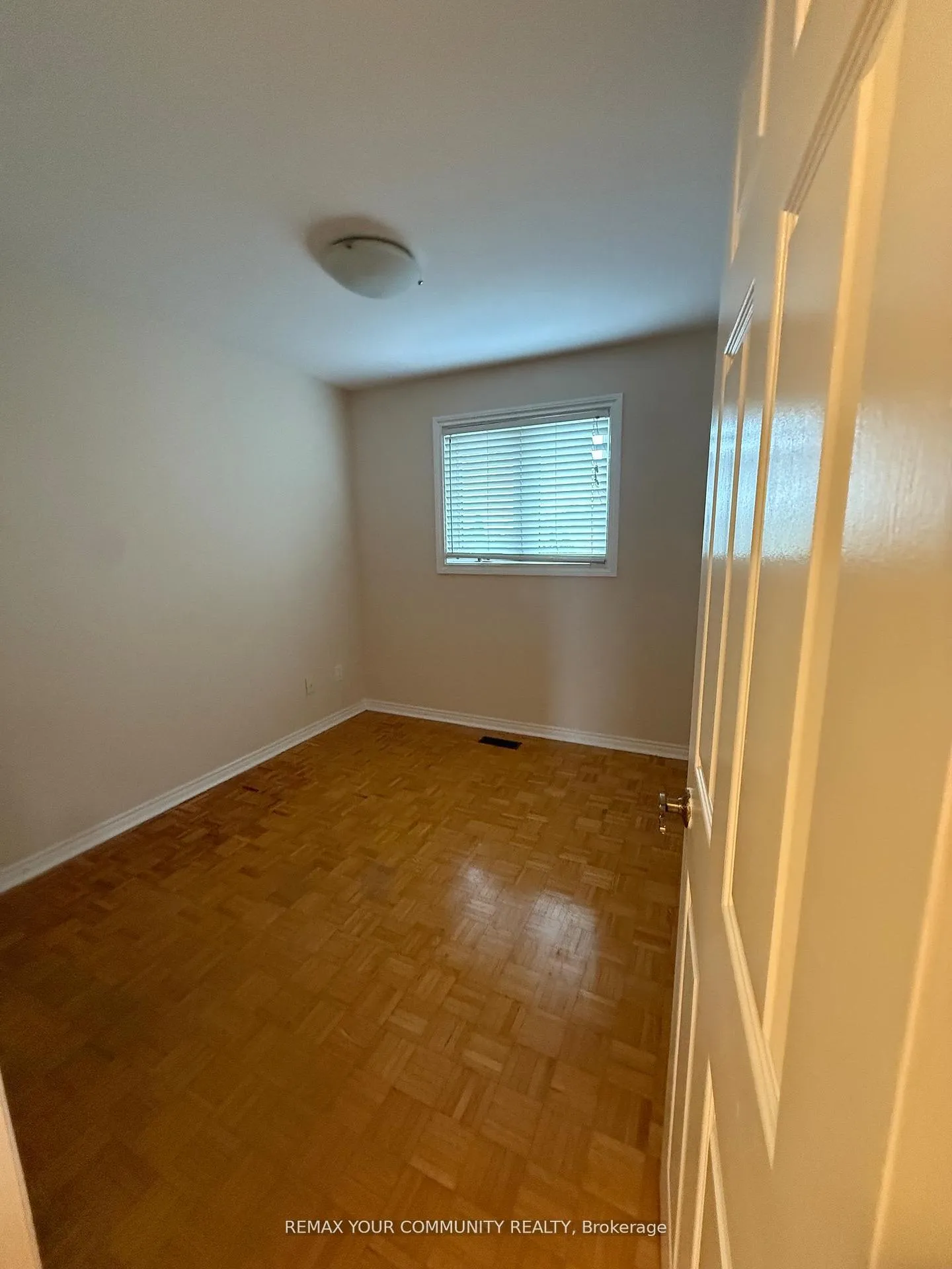 Photo 10 of 81 Waterfall Road, Vaughan, East Woodbridge — HOMEH
