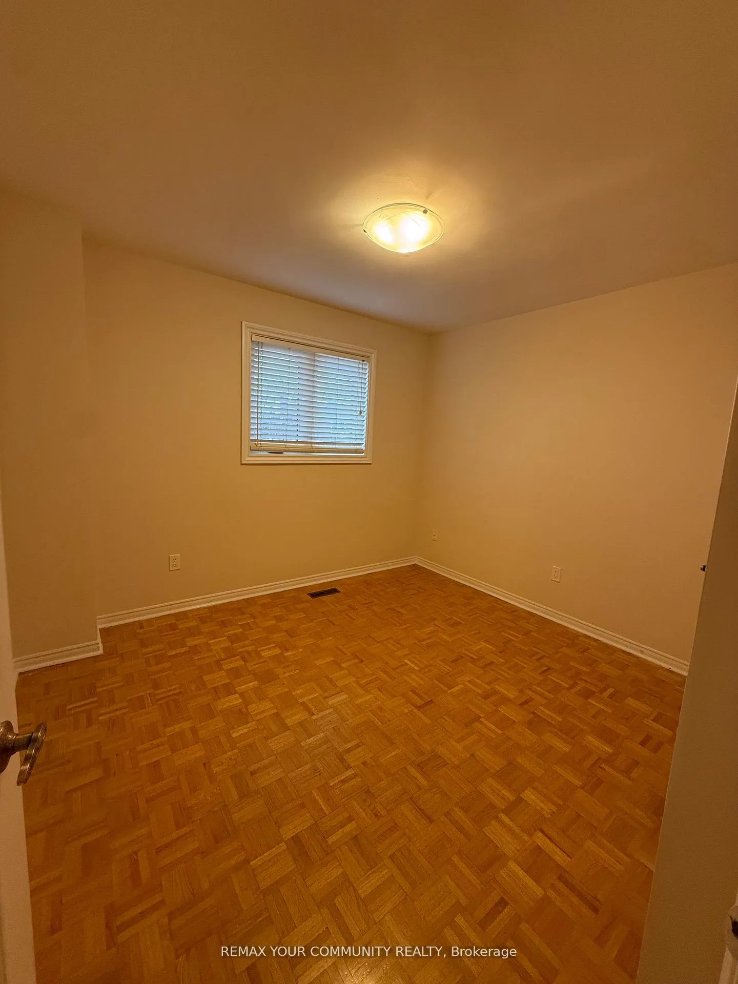 Photo 11 of 81 Waterfall Road, Vaughan, East Woodbridge — HOMEH