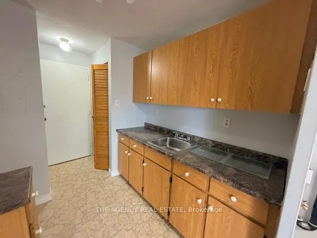 Photo 3 of Unit 101, 76 Vanier Drive, Chatham-Kent, Chatham — HOMEH