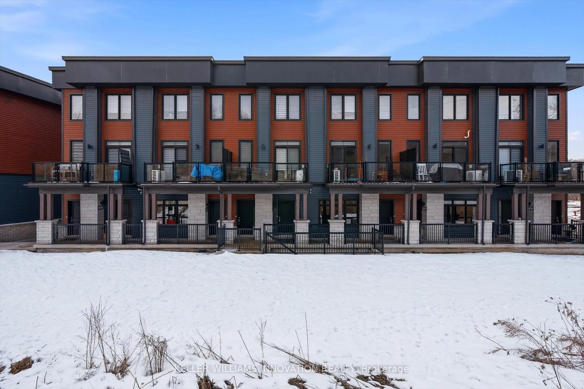 Front of Unit 71, 2 Willow Street