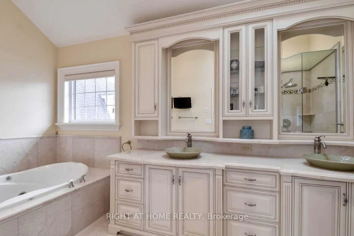 Photo 19 of 78 Raymar Place, Oakville, Old Oakville — HOMEH