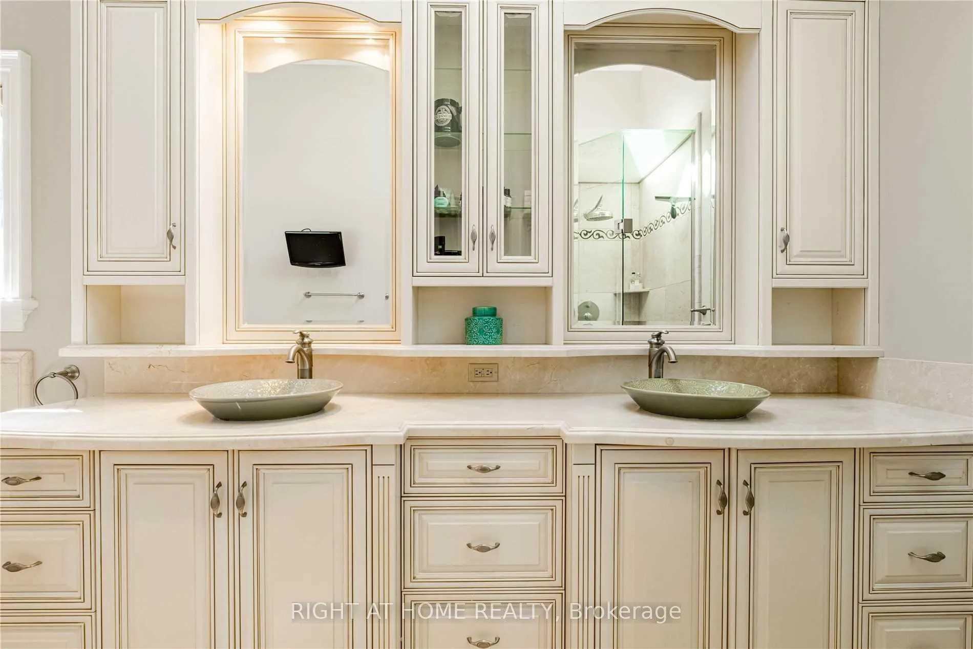 Photo 20 of 78 Raymar Place, Oakville, Old Oakville — HOMEH