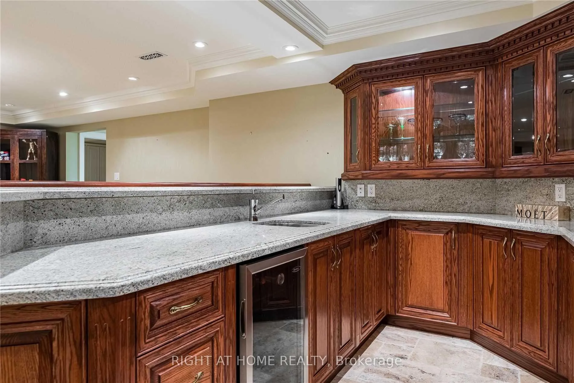 Photo 32 of 78 Raymar Place, Oakville, Old Oakville — HOMEH