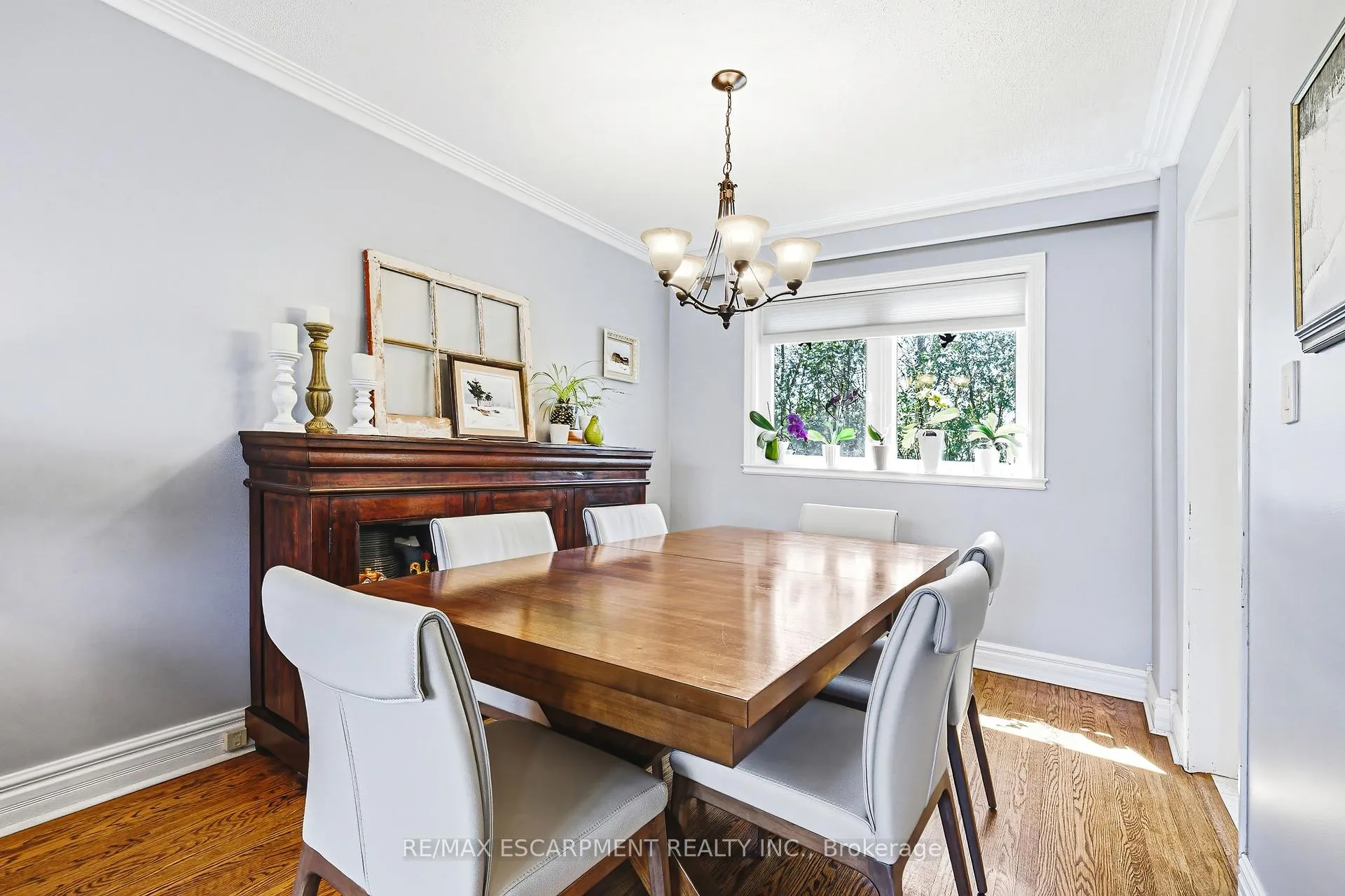 Photo 8 of 668 Chestnut Place, Burlington, Roseland — HOMEH