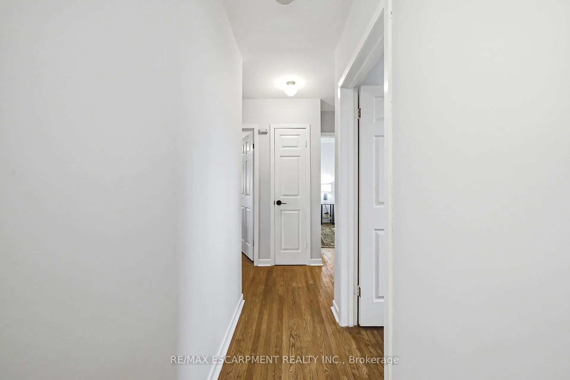 Photo 16 of 668 Chestnut Place, Burlington, Roseland — HOMEH