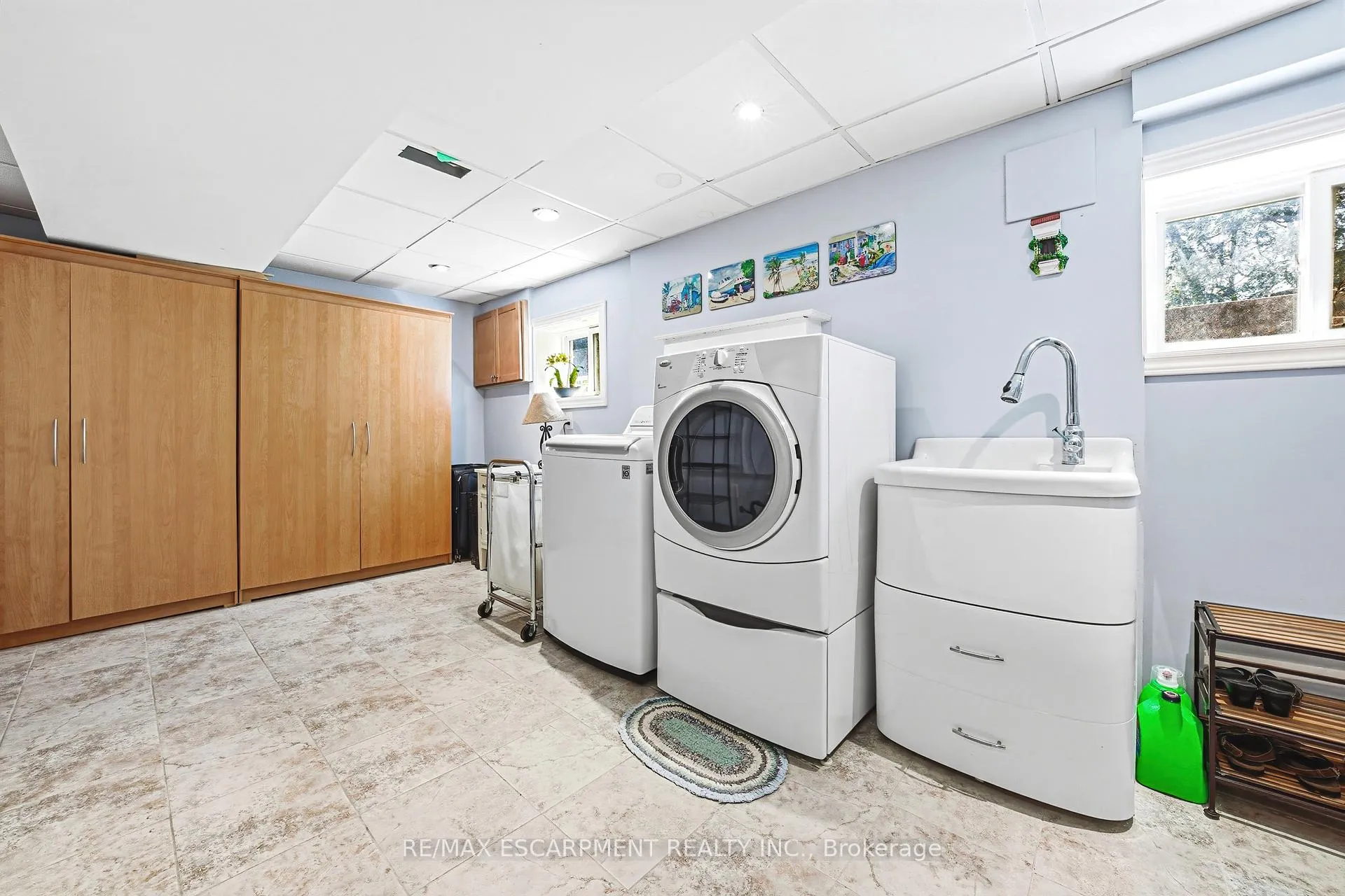 Photo 27 of 668 Chestnut Place, Burlington, Roseland — HOMEH