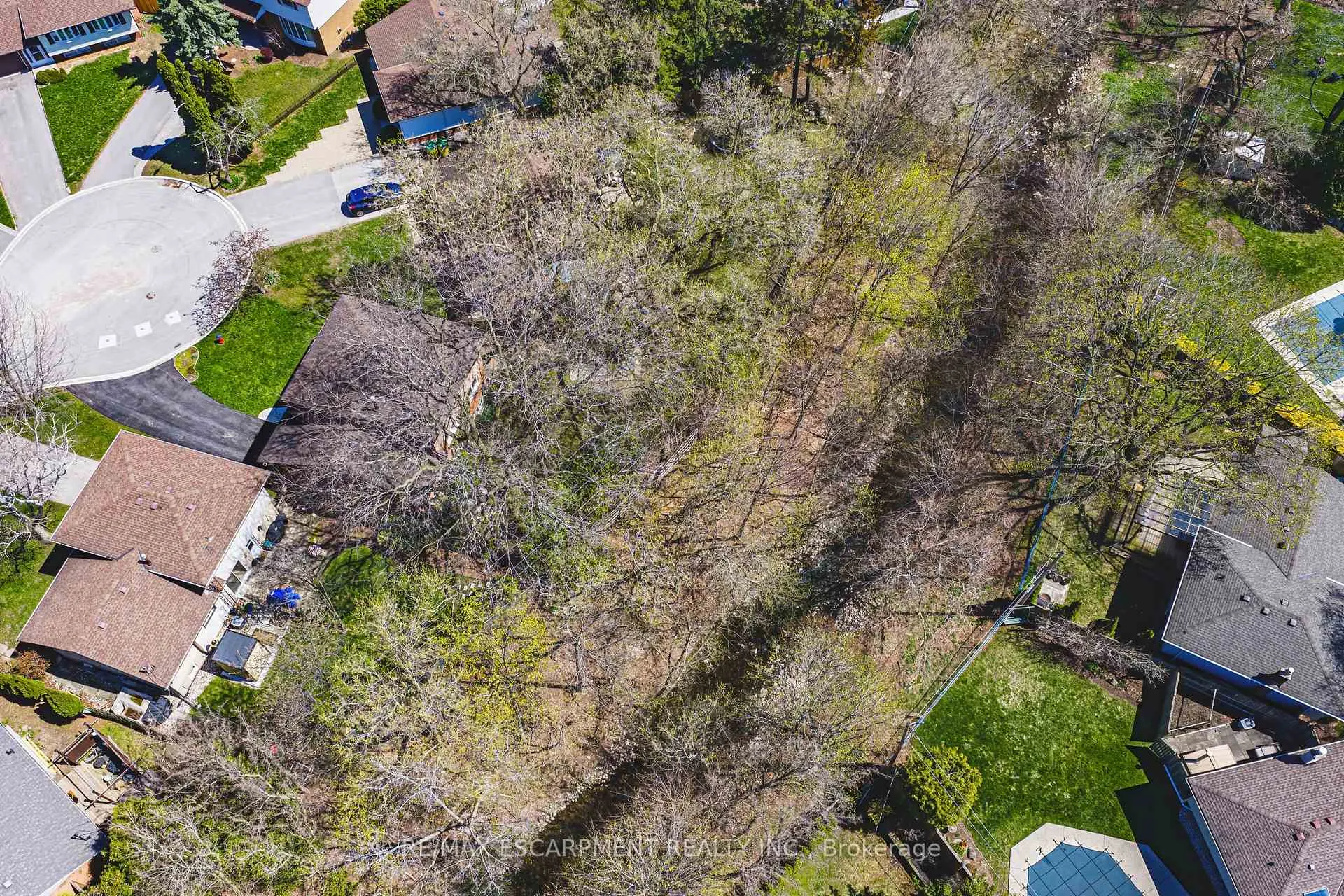 Photo 36 of 668 Chestnut Place, Burlington, Roseland — HOMEH