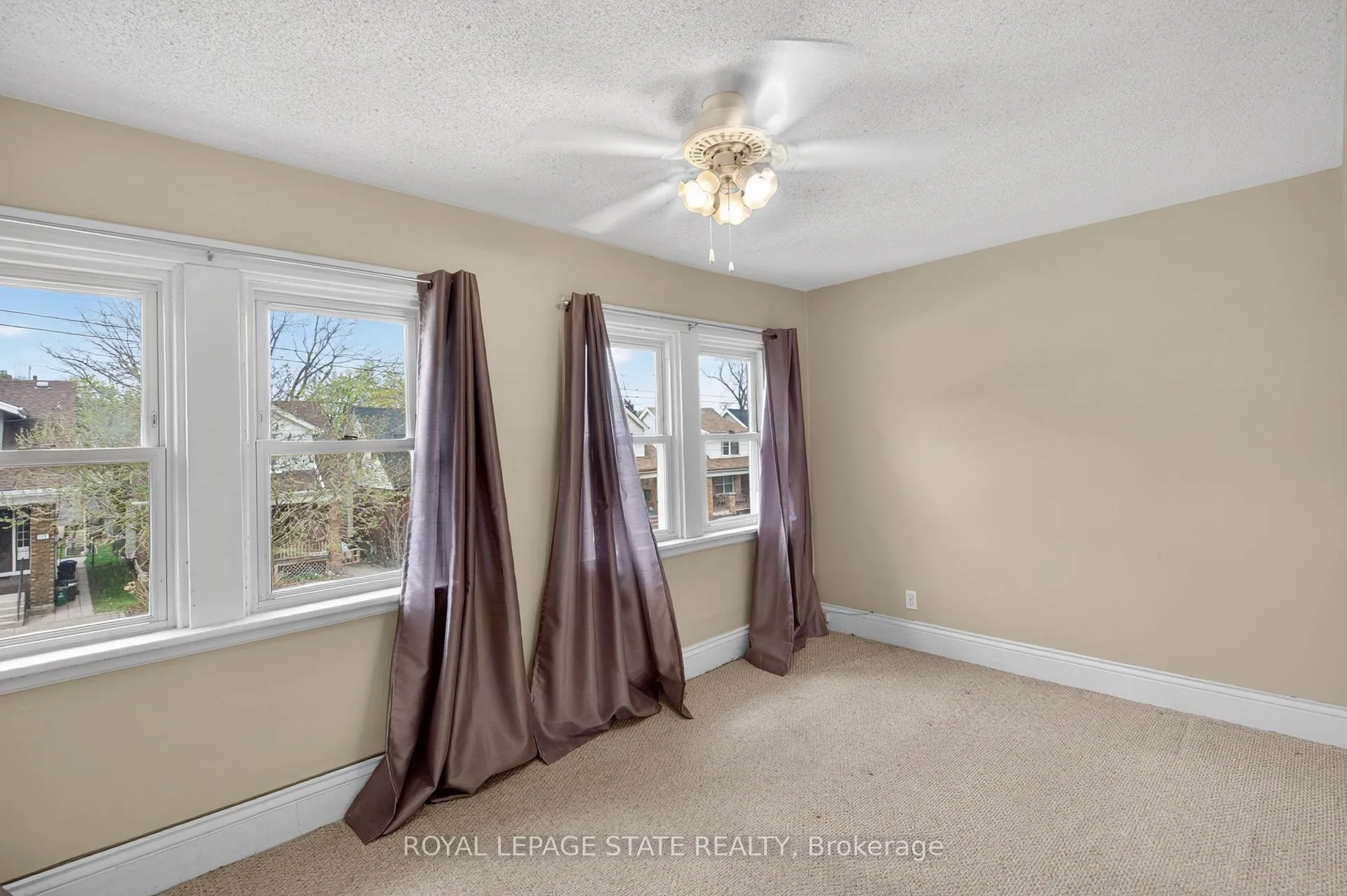 Photo 28 of 207 Rosslyn Avenue S, Hamilton, Delta — HOMEH