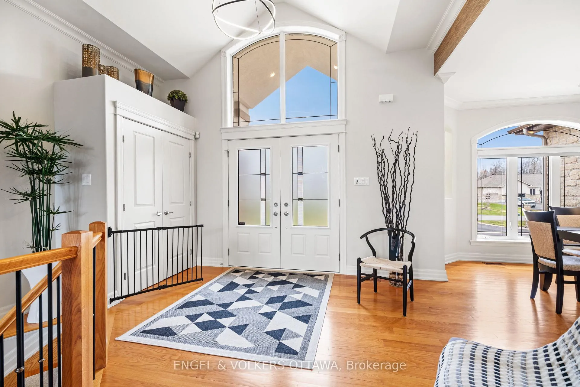 Photo 4 of 6652 Pebble Trail Way, Ottawa, Greely — HOMEH