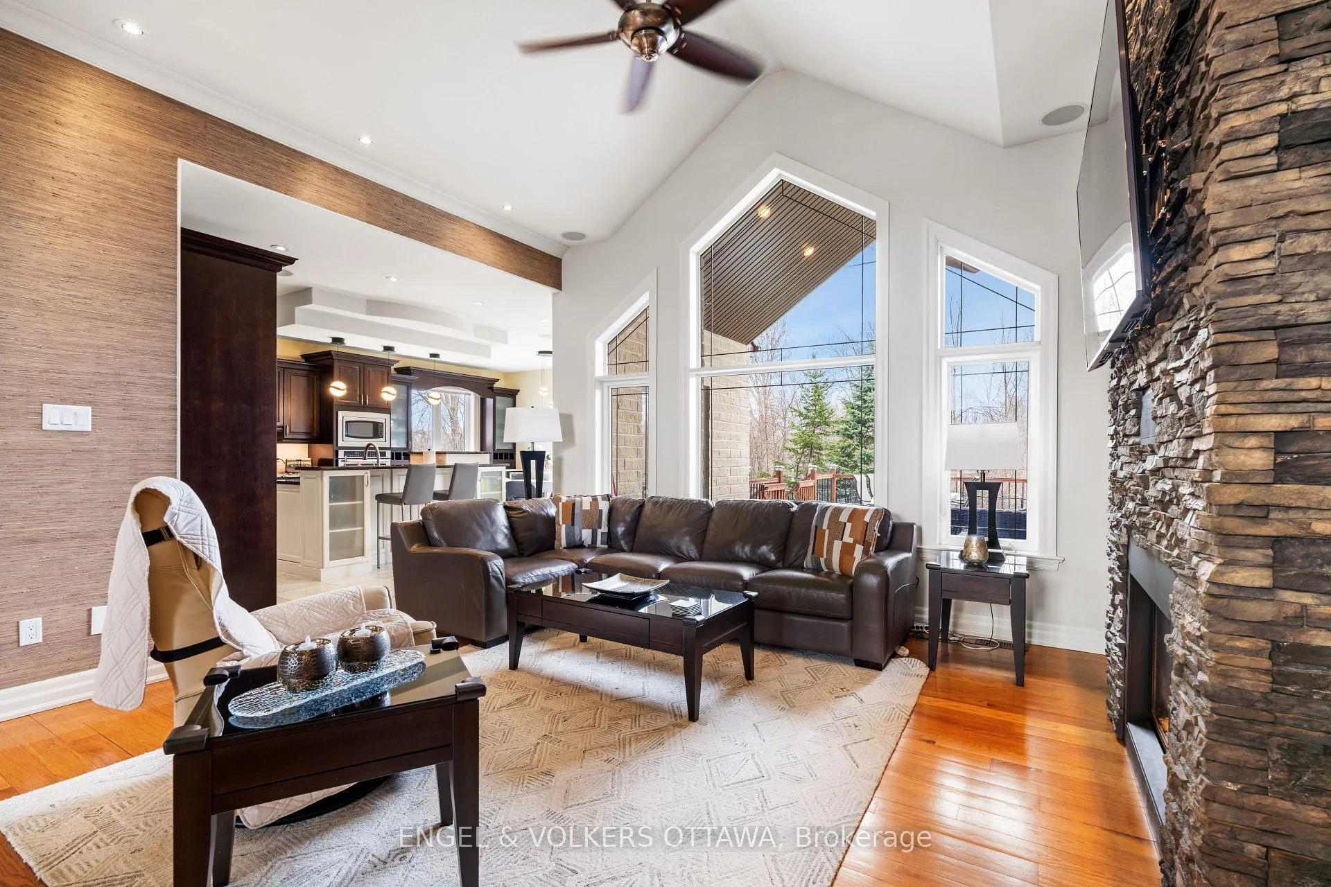 Photo 11 of 6652 Pebble Trail Way, Ottawa, Greely — HOMEH