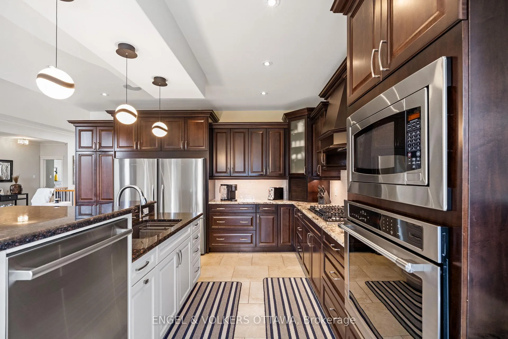 Photo 14 of 6652 Pebble Trail Way, Ottawa, Greely — HOMEH