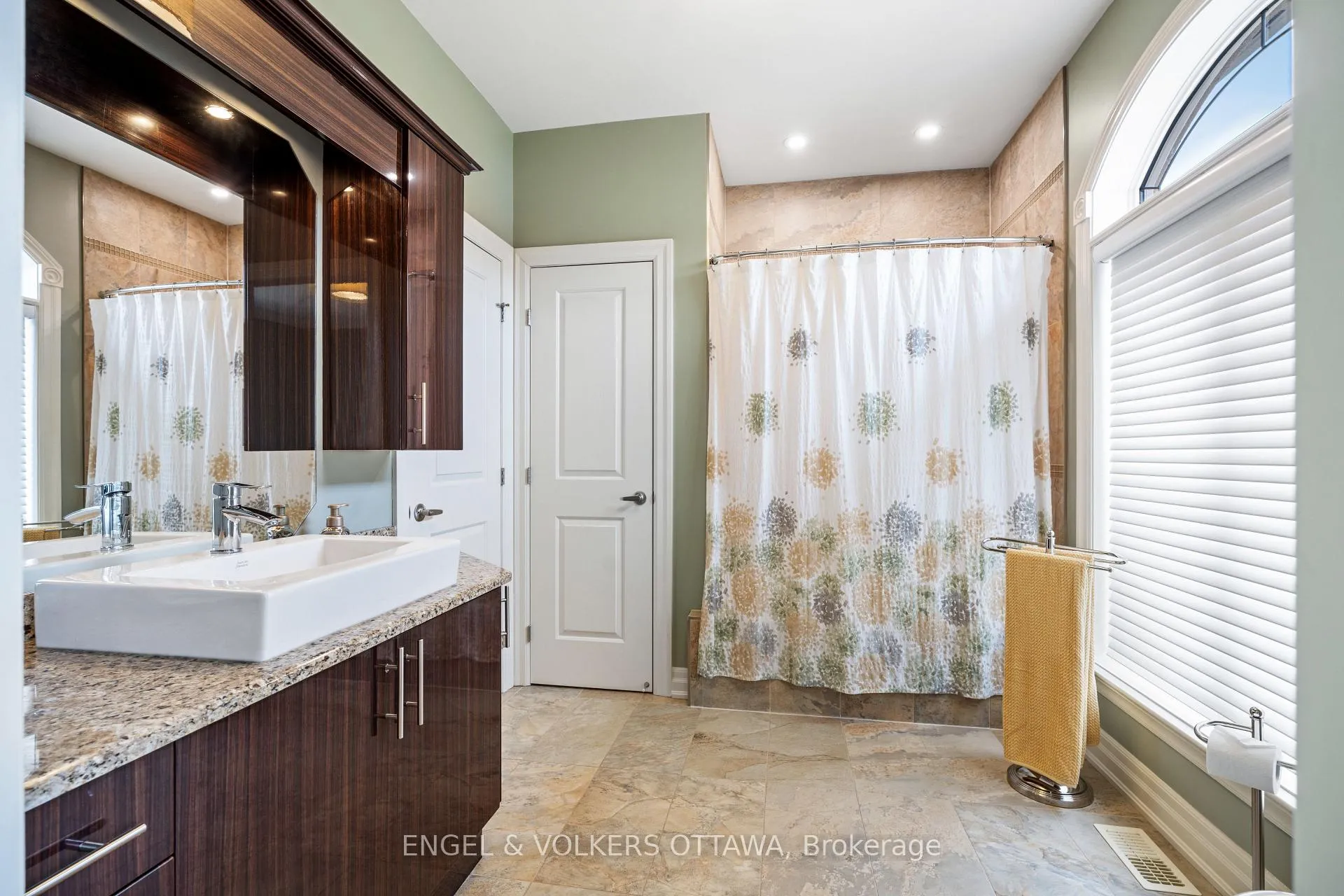 Photo 17 of 6652 Pebble Trail Way, Ottawa, Greely — HOMEH