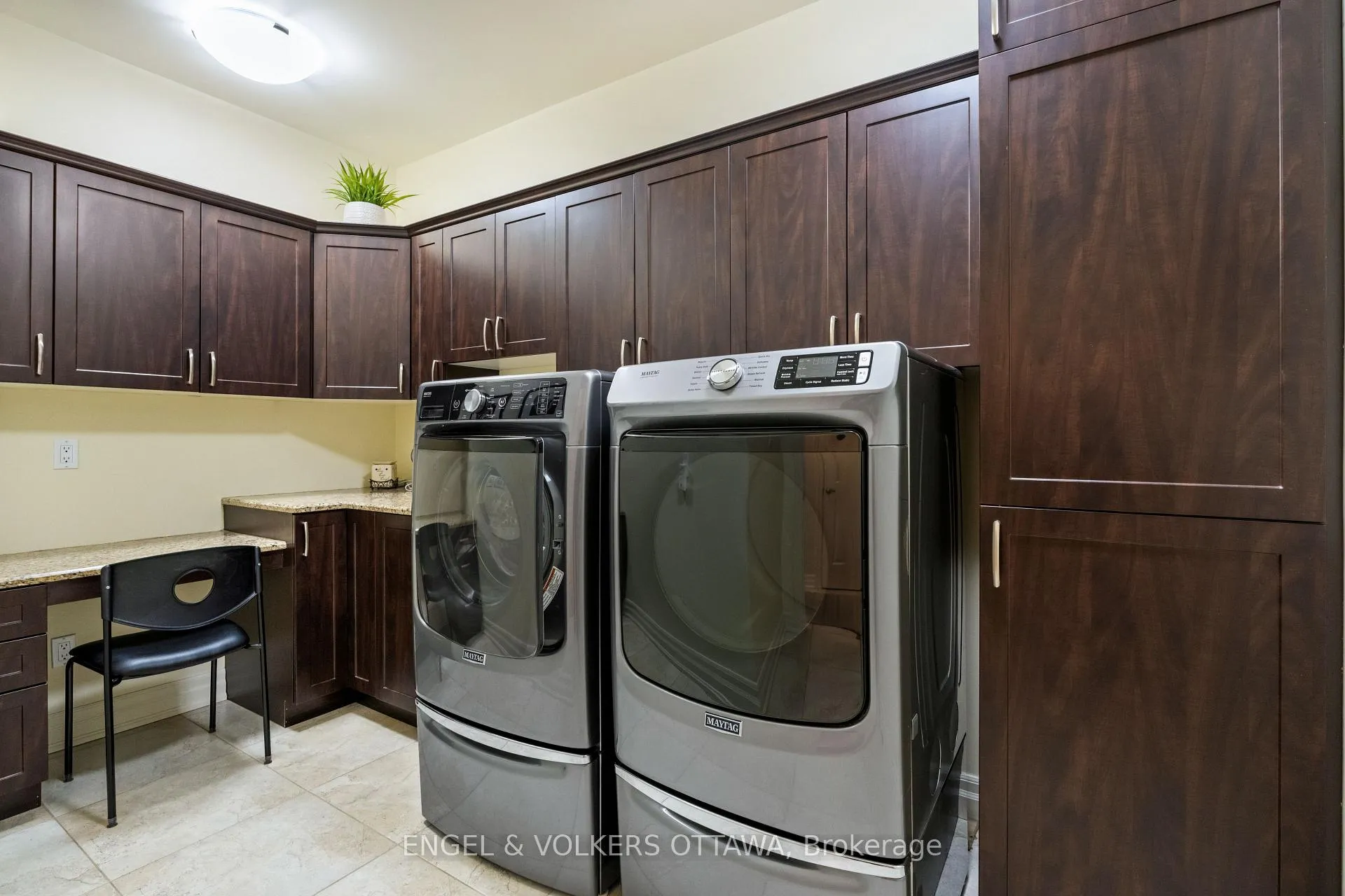 Photo 24 of 6652 Pebble Trail Way, Ottawa, Greely — HOMEH