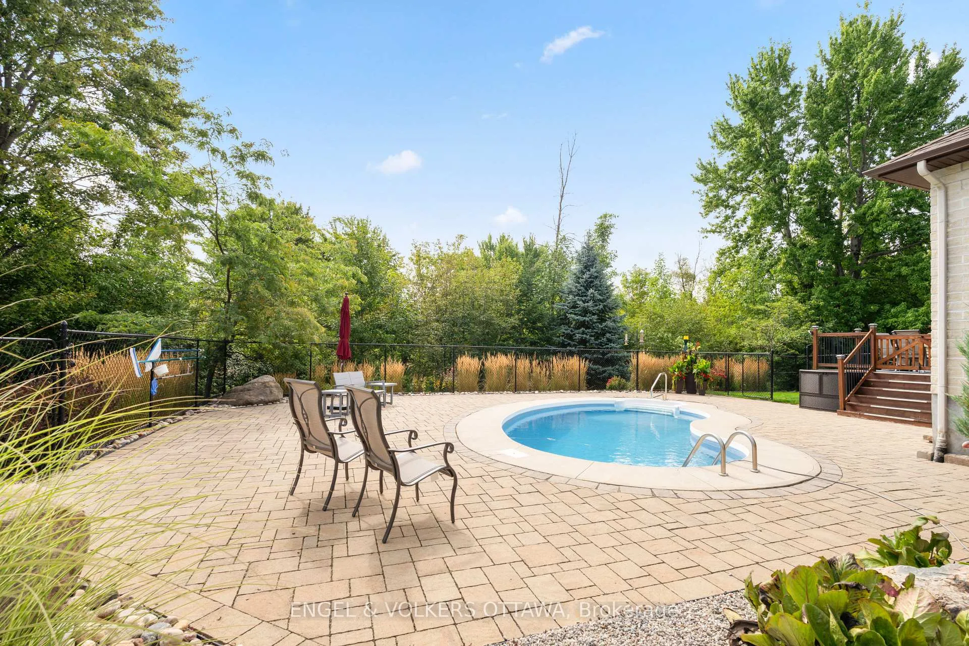 Photo 42 of 6652 Pebble Trail Way, Ottawa, Greely — HOMEH