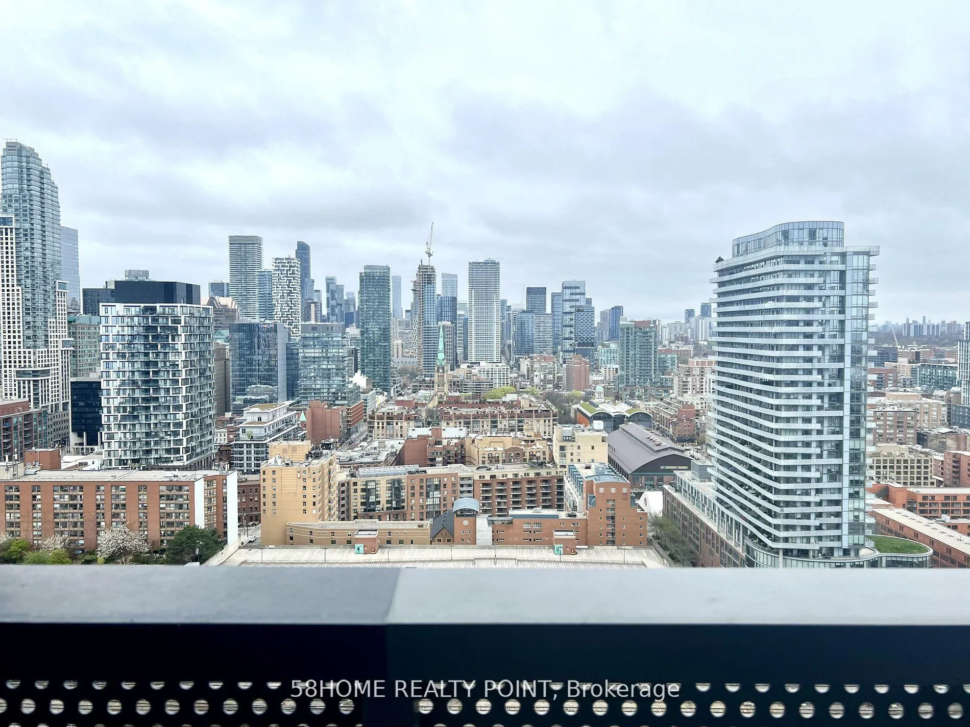 Photo 12 of Unit 3002, 138 Downes Street, Seguin, Waterfront Communities — HOMEH