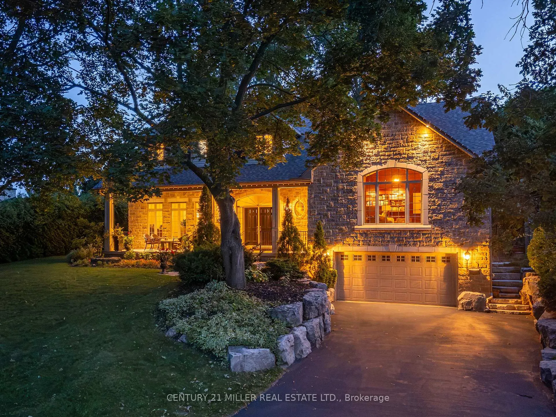 Photo 1 of 266 Tracina Drive, Oakville, Southwest — HOMEH