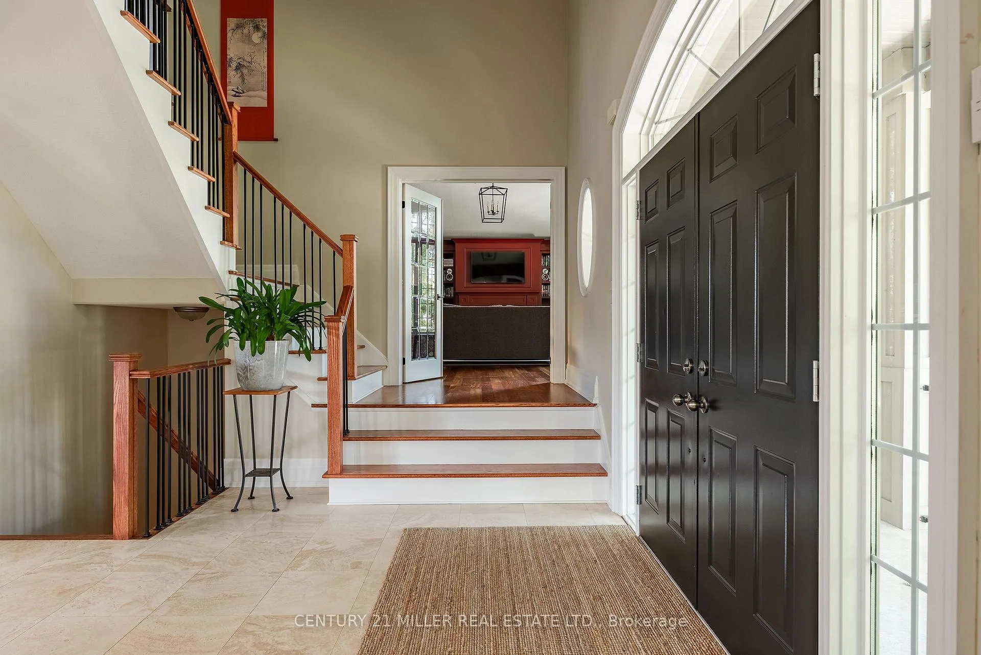 Photo 4 of 266 Tracina Drive, Oakville, Southwest — HOMEH