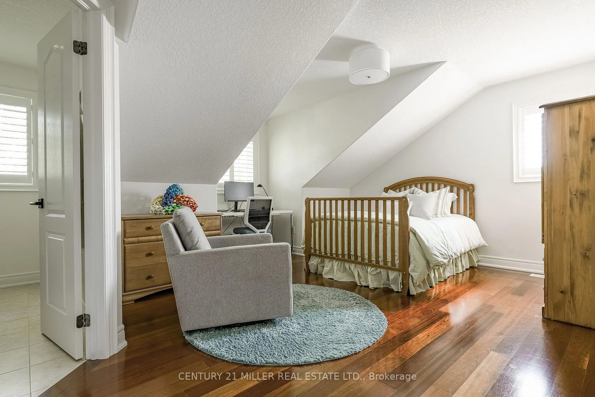 Photo 20 of 266 Tracina Drive, Oakville, Southwest — HOMEH