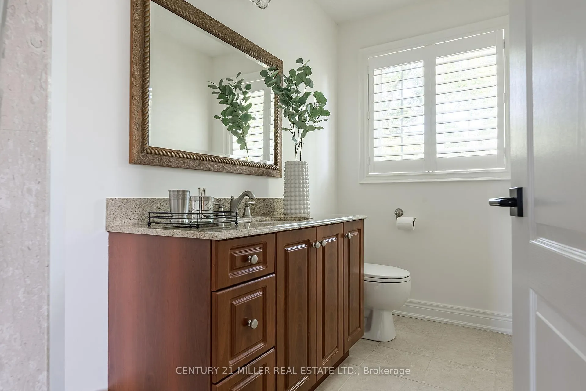 Photo 21 of 266 Tracina Drive, Oakville, Southwest — HOMEH
