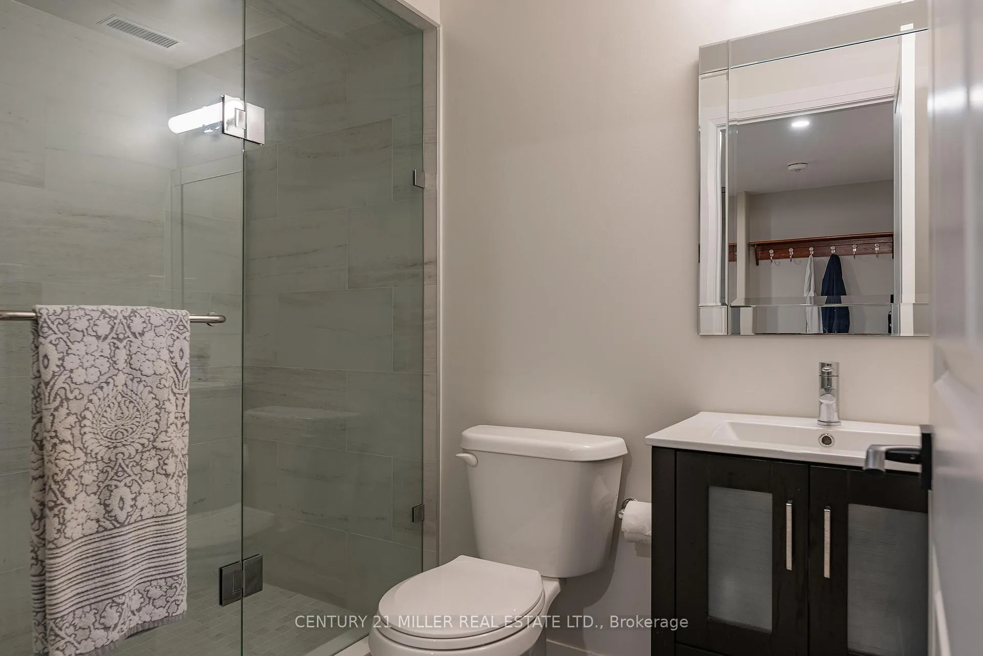 Photo 29 of 266 Tracina Drive, Oakville, Southwest — HOMEH