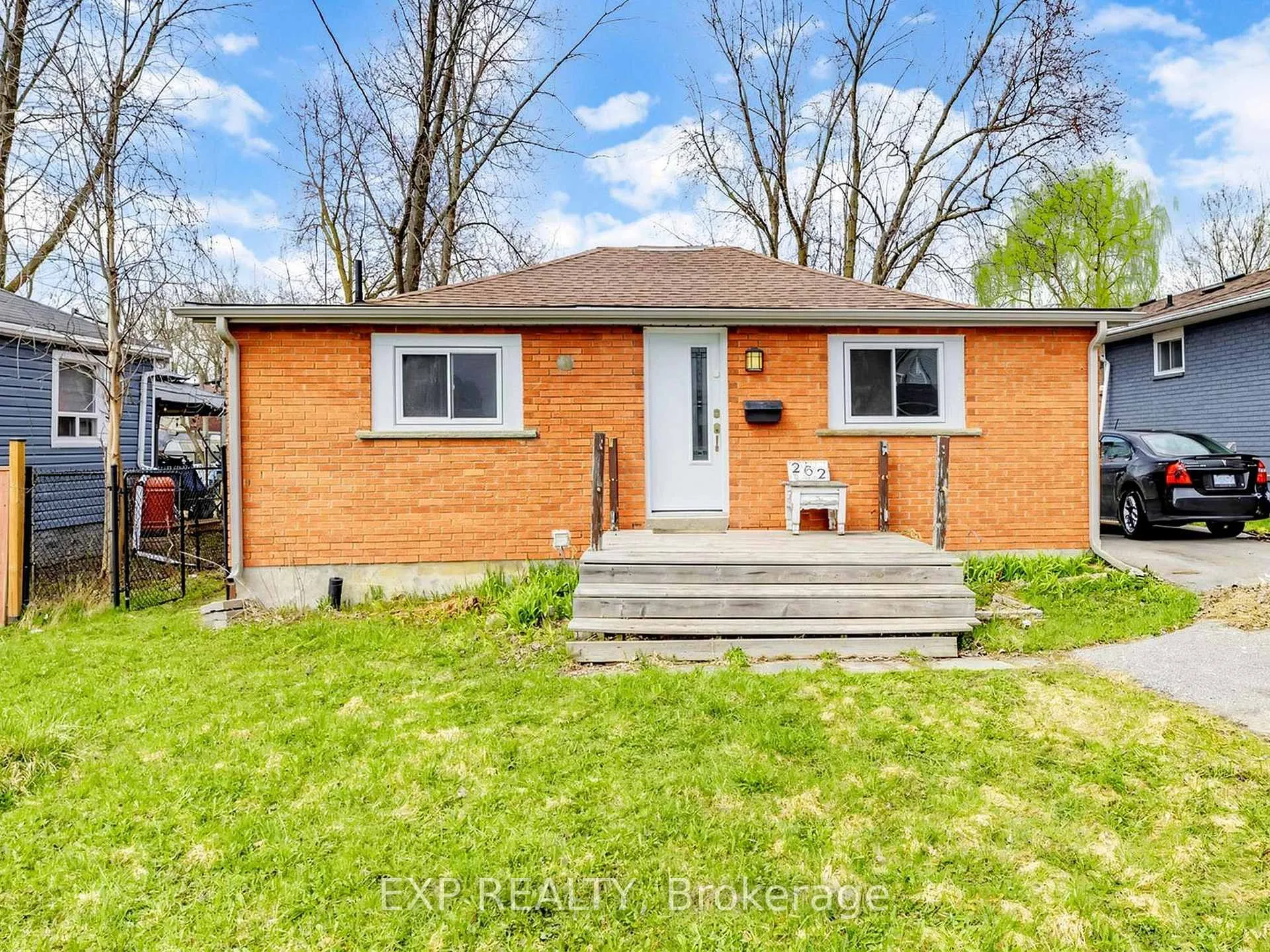 Photo 4 of 262 Woodycrest Avenue, Georgina, Keswick South — HOMEH