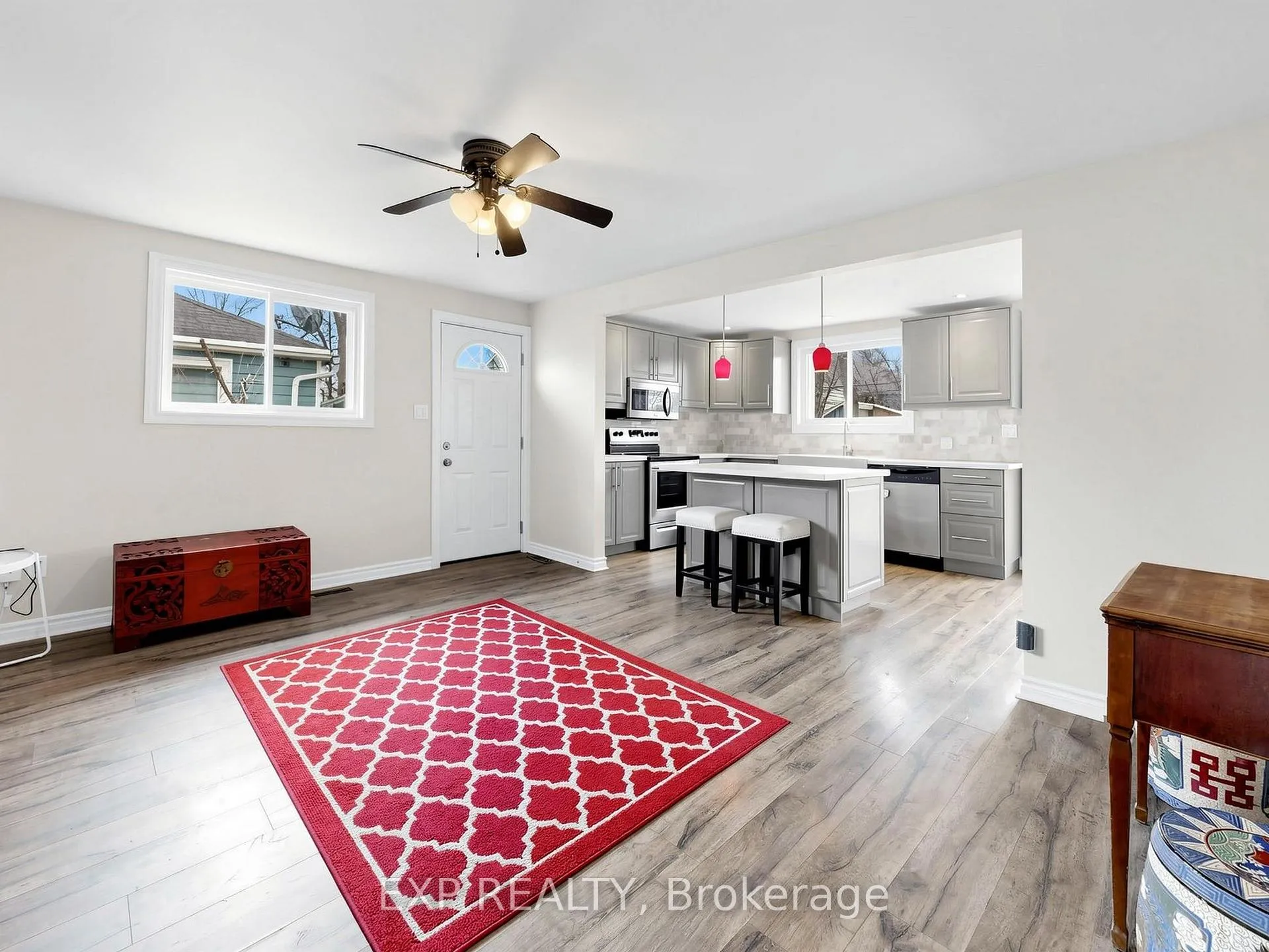 Photo 6 of 262 Woodycrest Avenue, Georgina, Keswick South — HOMEH
