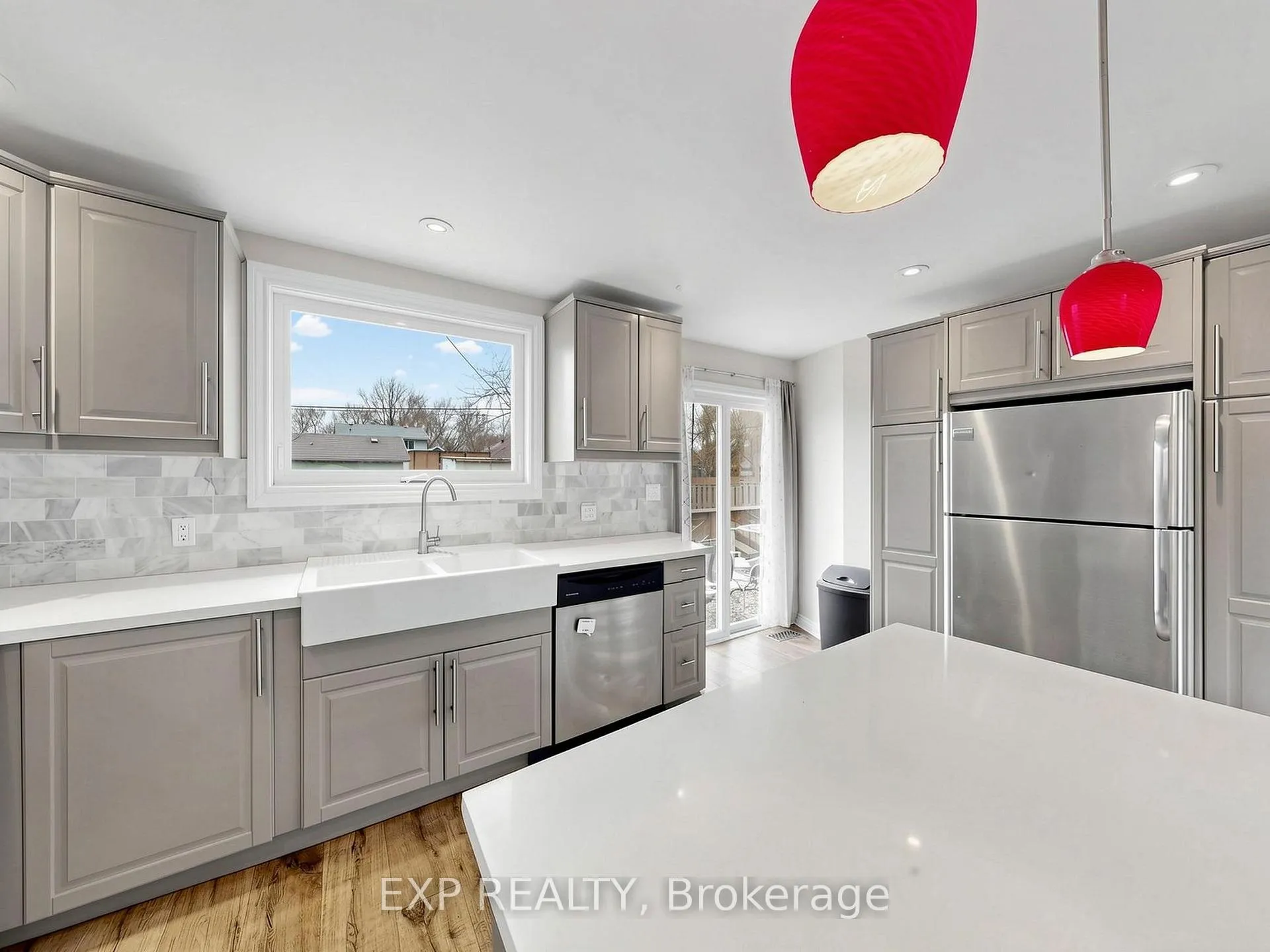 Photo 16 of 262 Woodycrest Avenue, Georgina, Keswick South — HOMEH