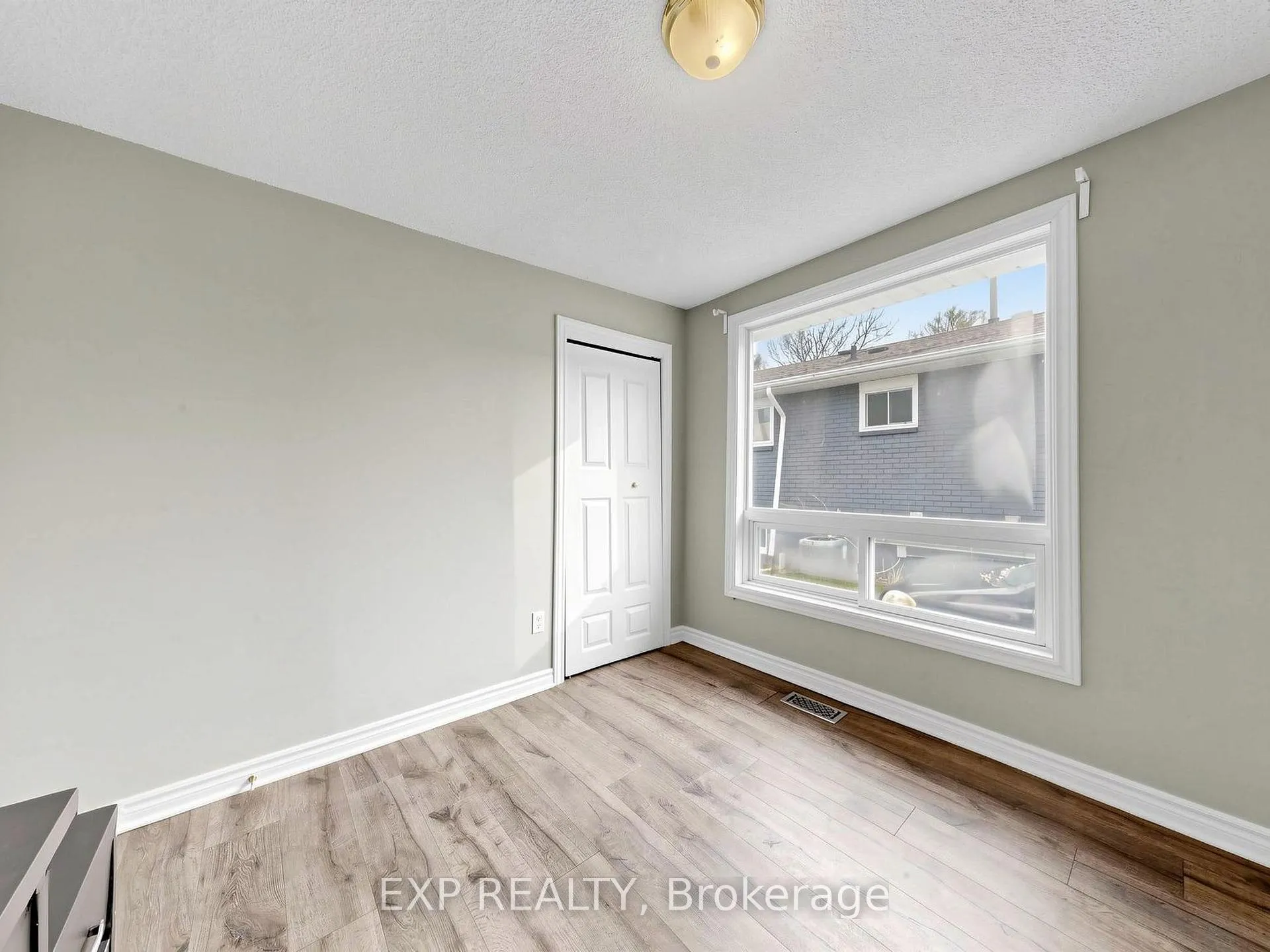 Photo 23 of 262 Woodycrest Avenue, Georgina, Keswick South — HOMEH