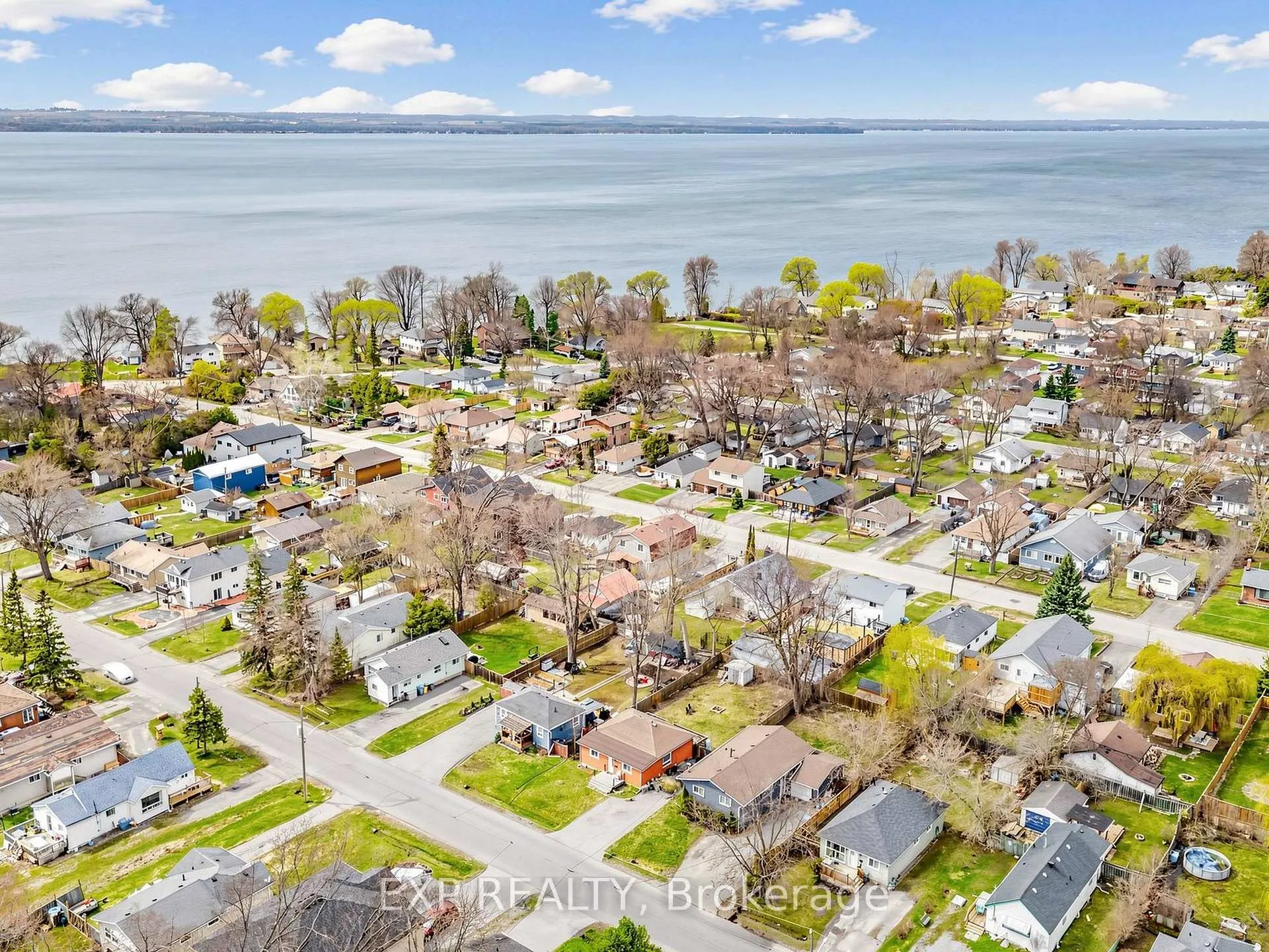 Photo 42 of 262 Woodycrest Avenue, Georgina, Keswick South — HOMEH