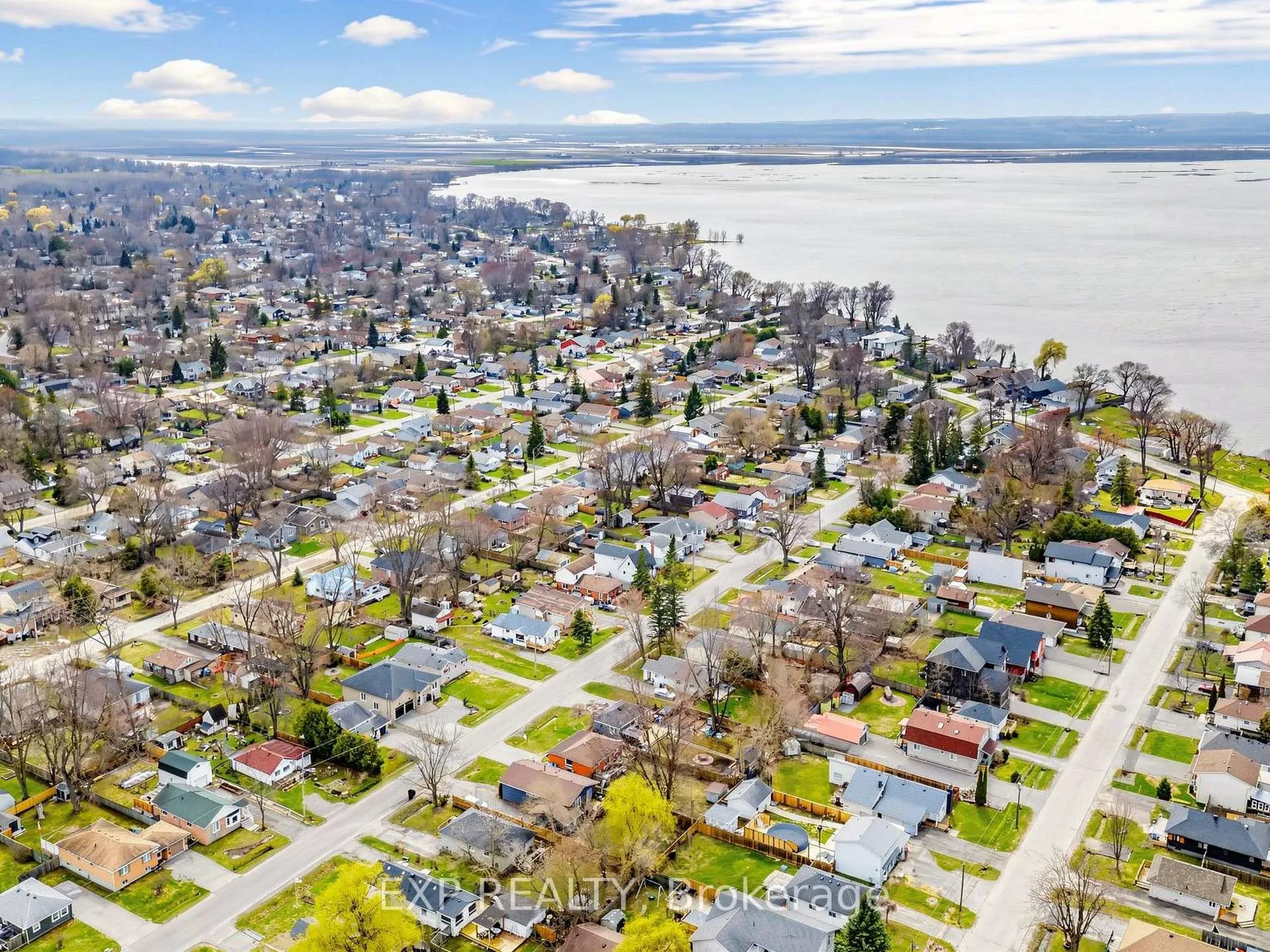 Photo 44 of 262 Woodycrest Avenue, Georgina, Keswick South — HOMEH