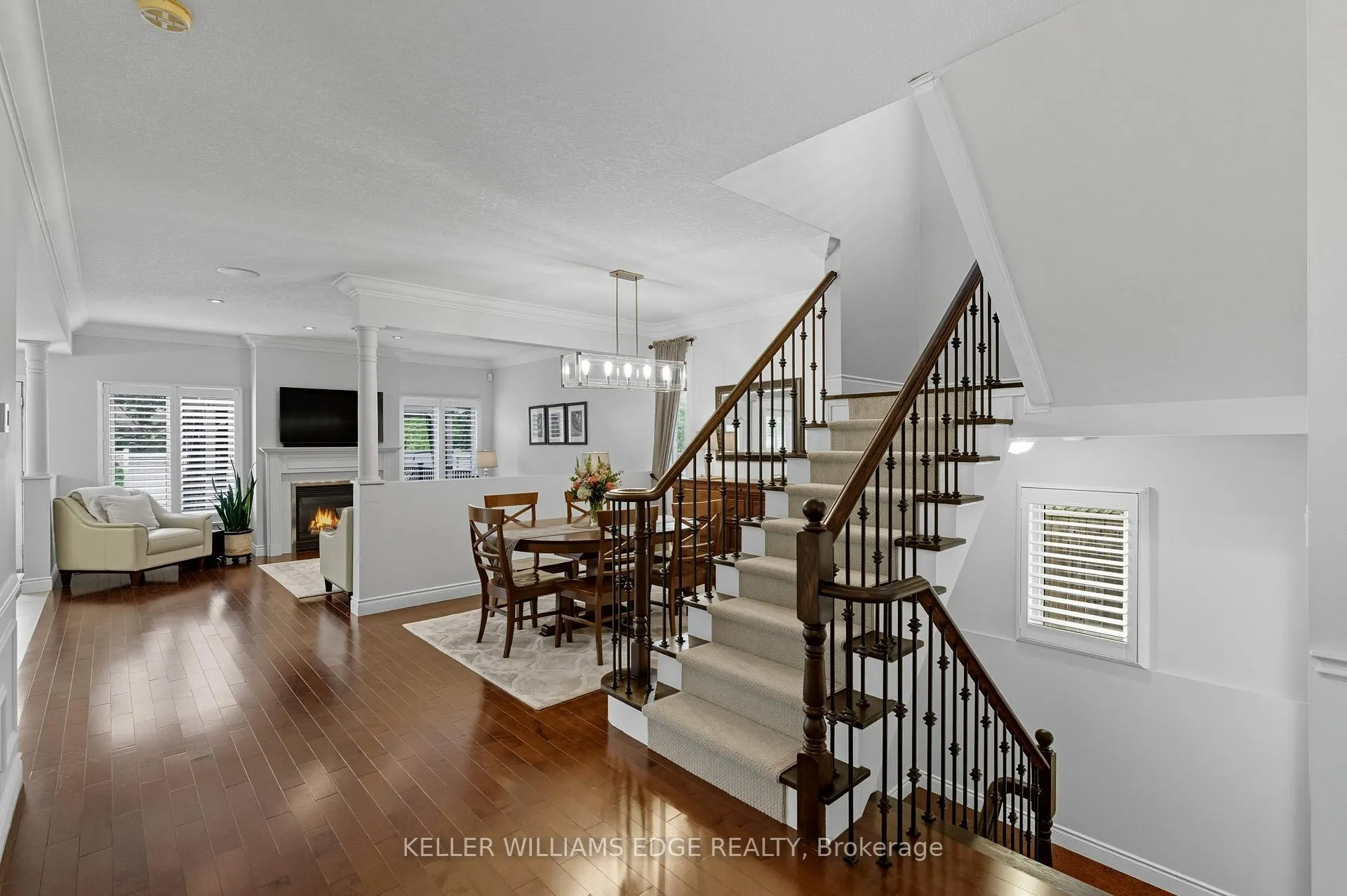 Photo 5 of 45 Premier Road, Hamilton, Waterdown — HOMEH