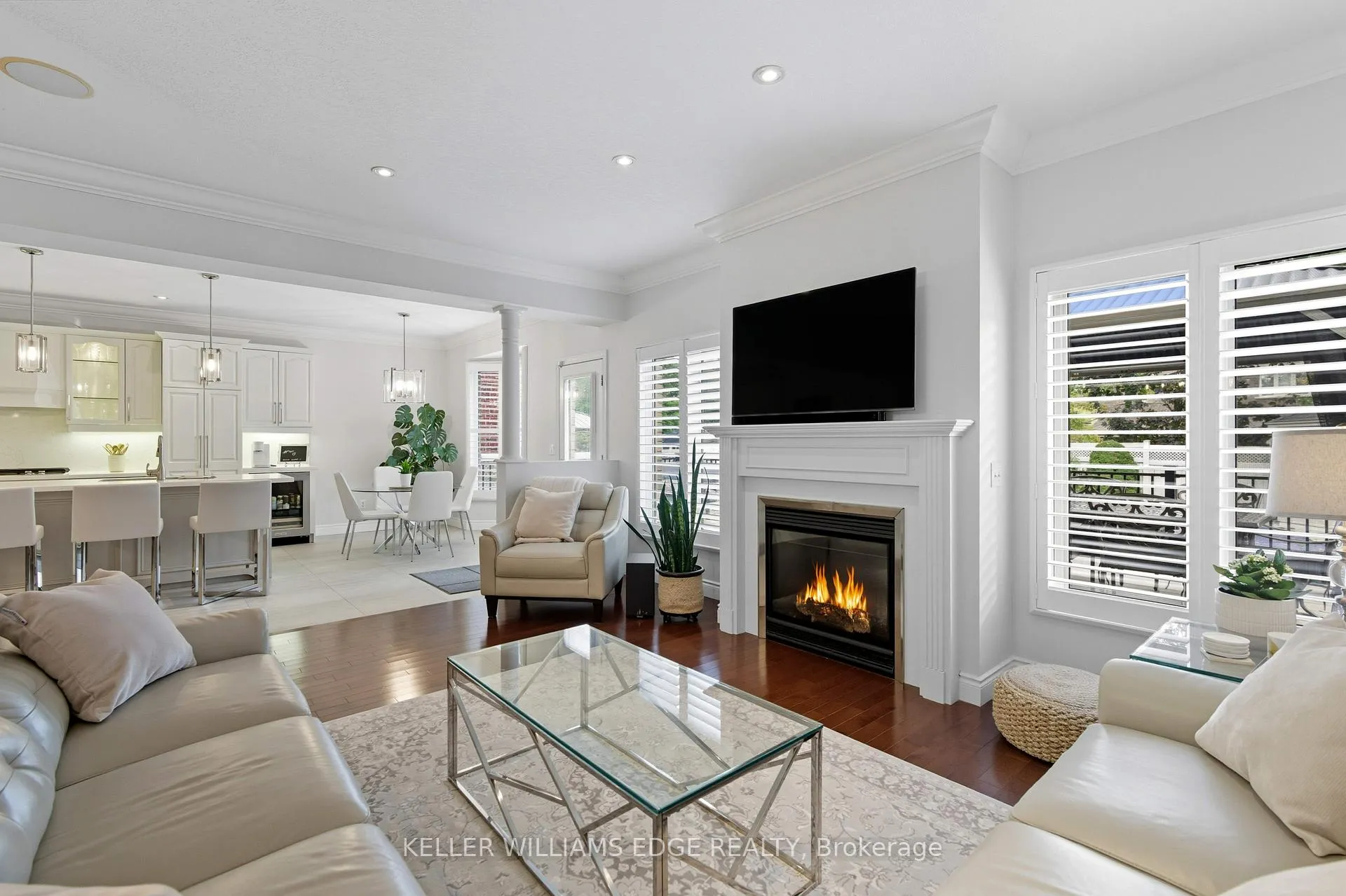 Photo 9 of 45 Premier Road, Hamilton, Waterdown — HOMEH
