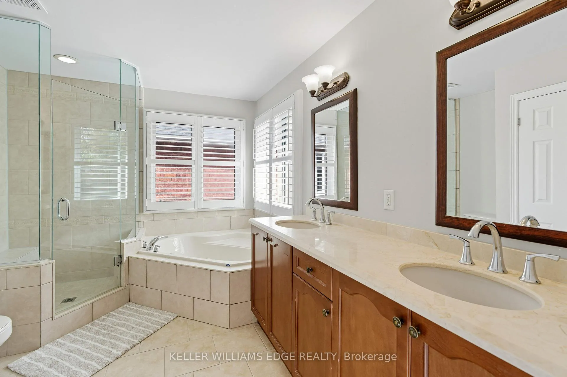 Photo 23 of 45 Premier Road, Hamilton, Waterdown — HOMEH