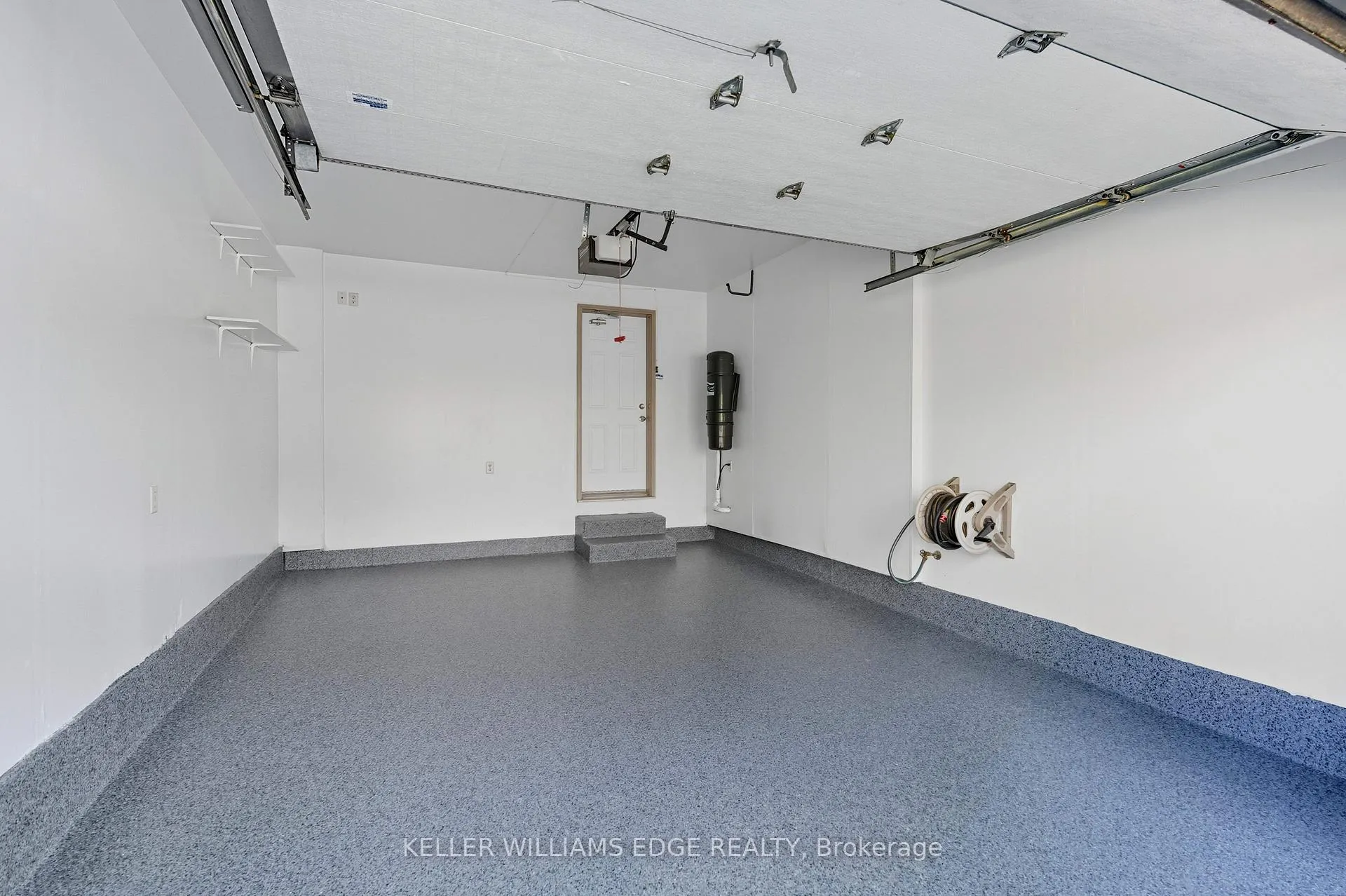 Photo 33 of 45 Premier Road, Hamilton, Waterdown — HOMEH