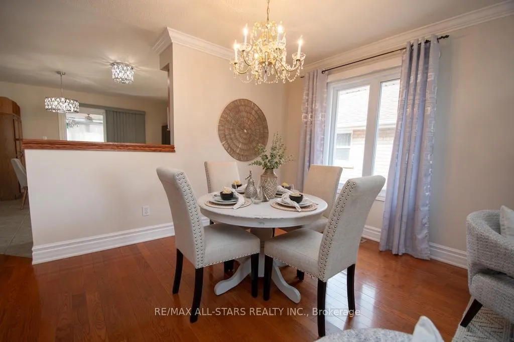 Photo 14 of 383 Wallace Drive, Kawartha Lakes, Lindsay — HOMEH