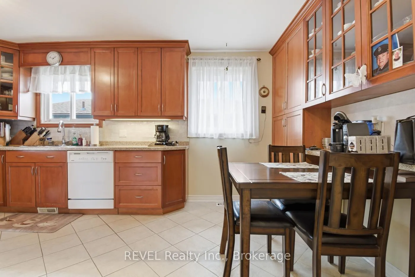 Photo 4 of 108 Richmond Street, Thorold, Thorold Downtown — HOMEH