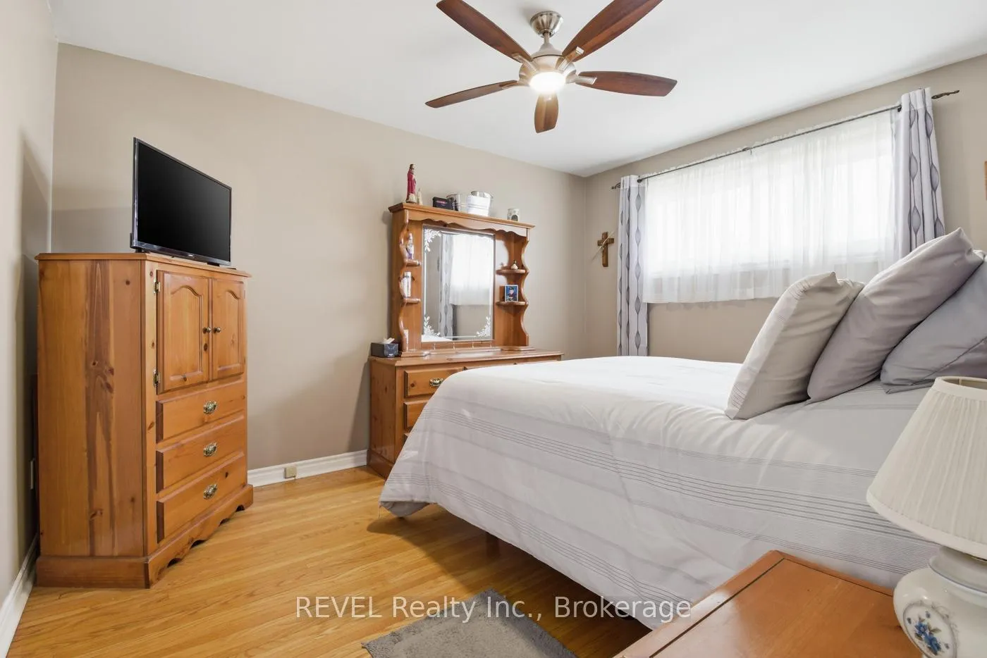 Photo 14 of 108 Richmond Street, Thorold, Thorold Downtown — HOMEH