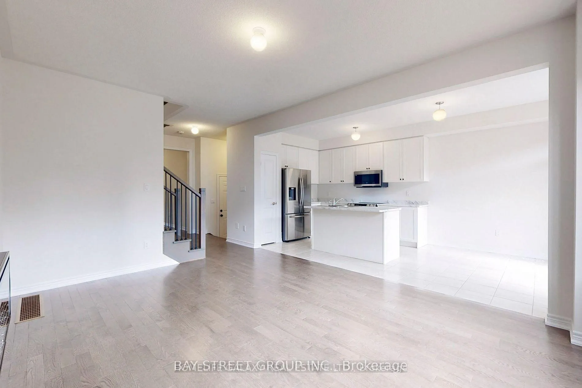 Photo 9 of 1296 Klondike Drive, Oshawa, Kedron — HOMEH