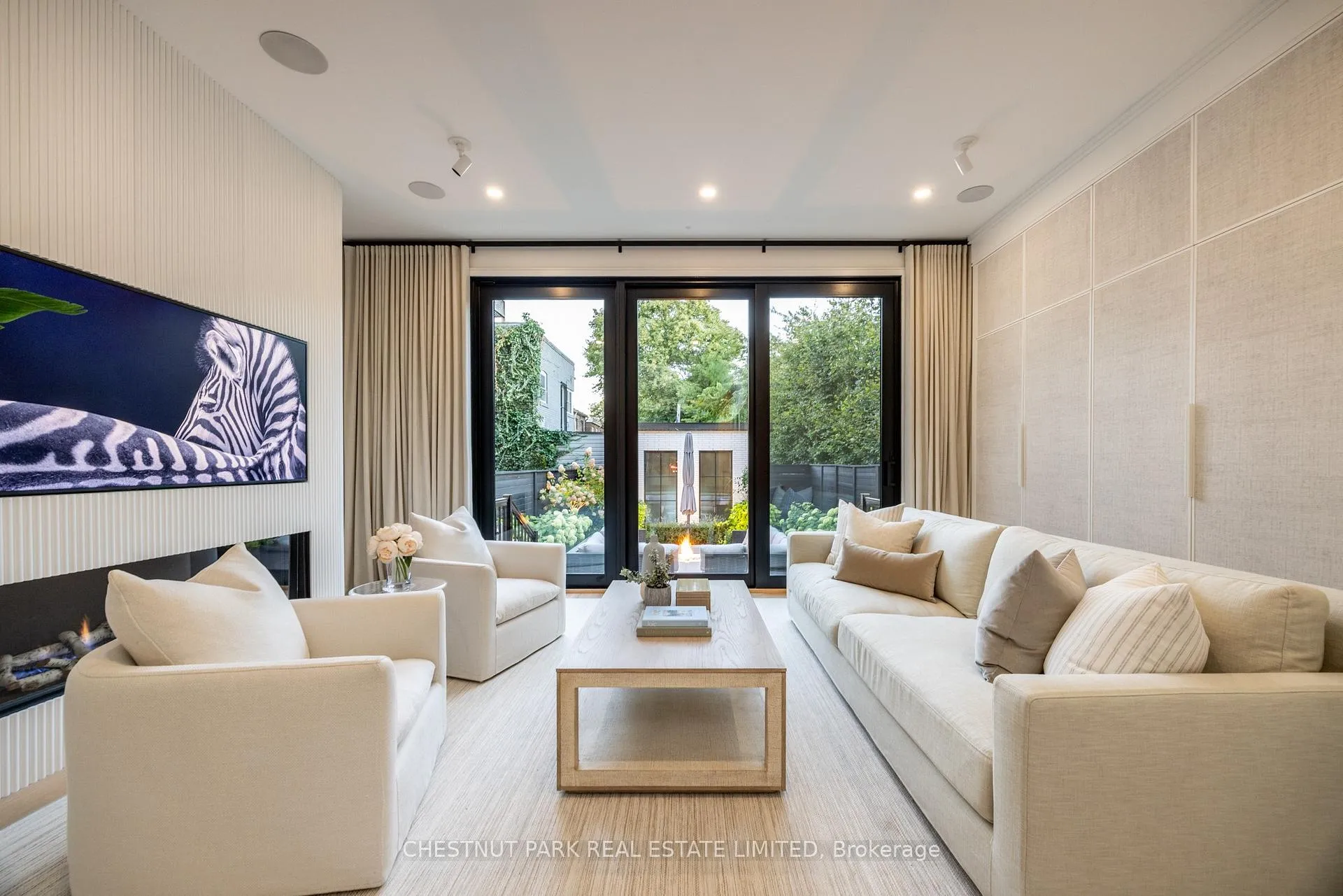 Photo 12 of 229 Sheldrake Boulevard, Toronto, Mount Pleasant East — HOMEH