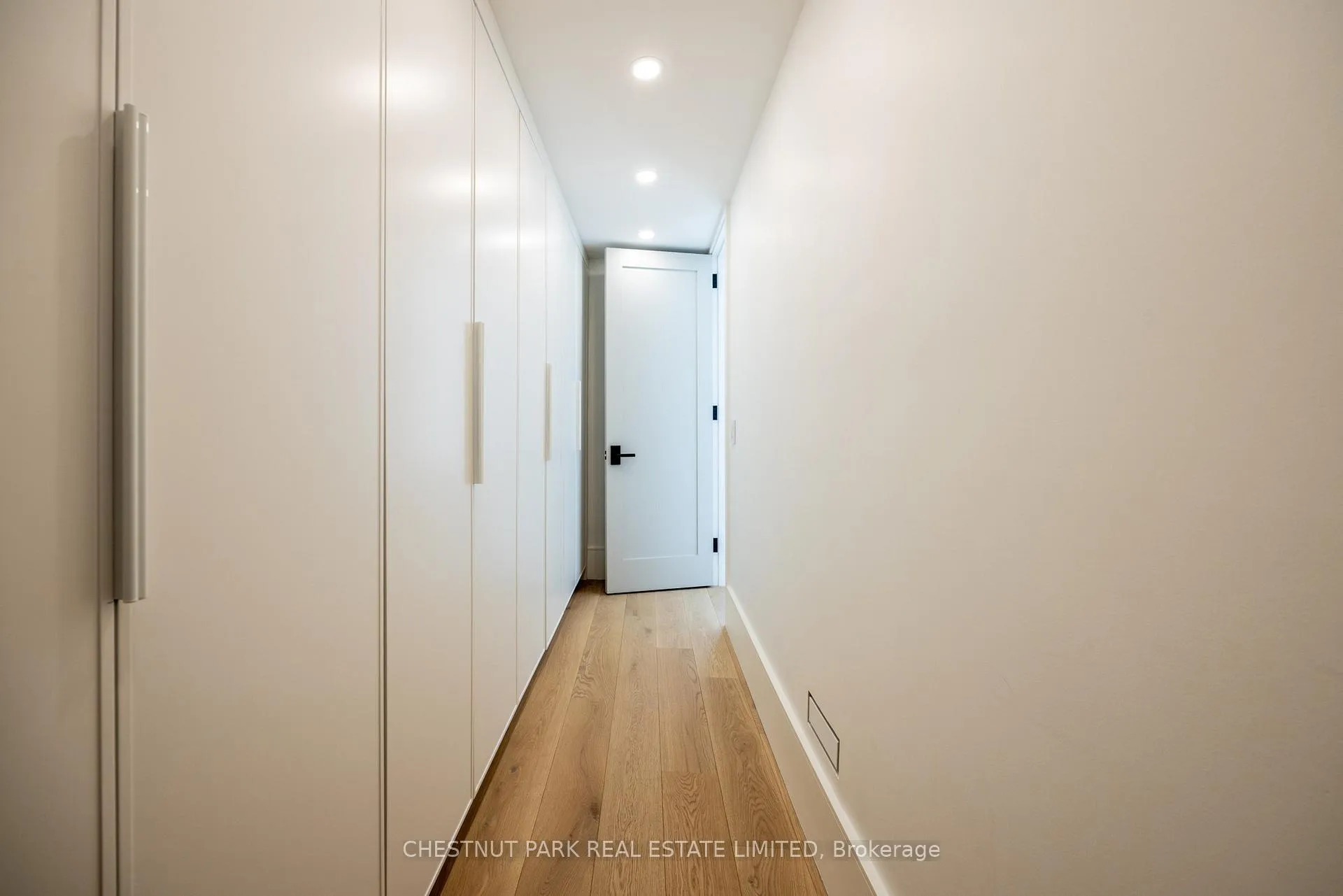 Photo 21 of 229 Sheldrake Boulevard, Toronto, Mount Pleasant East — HOMEH