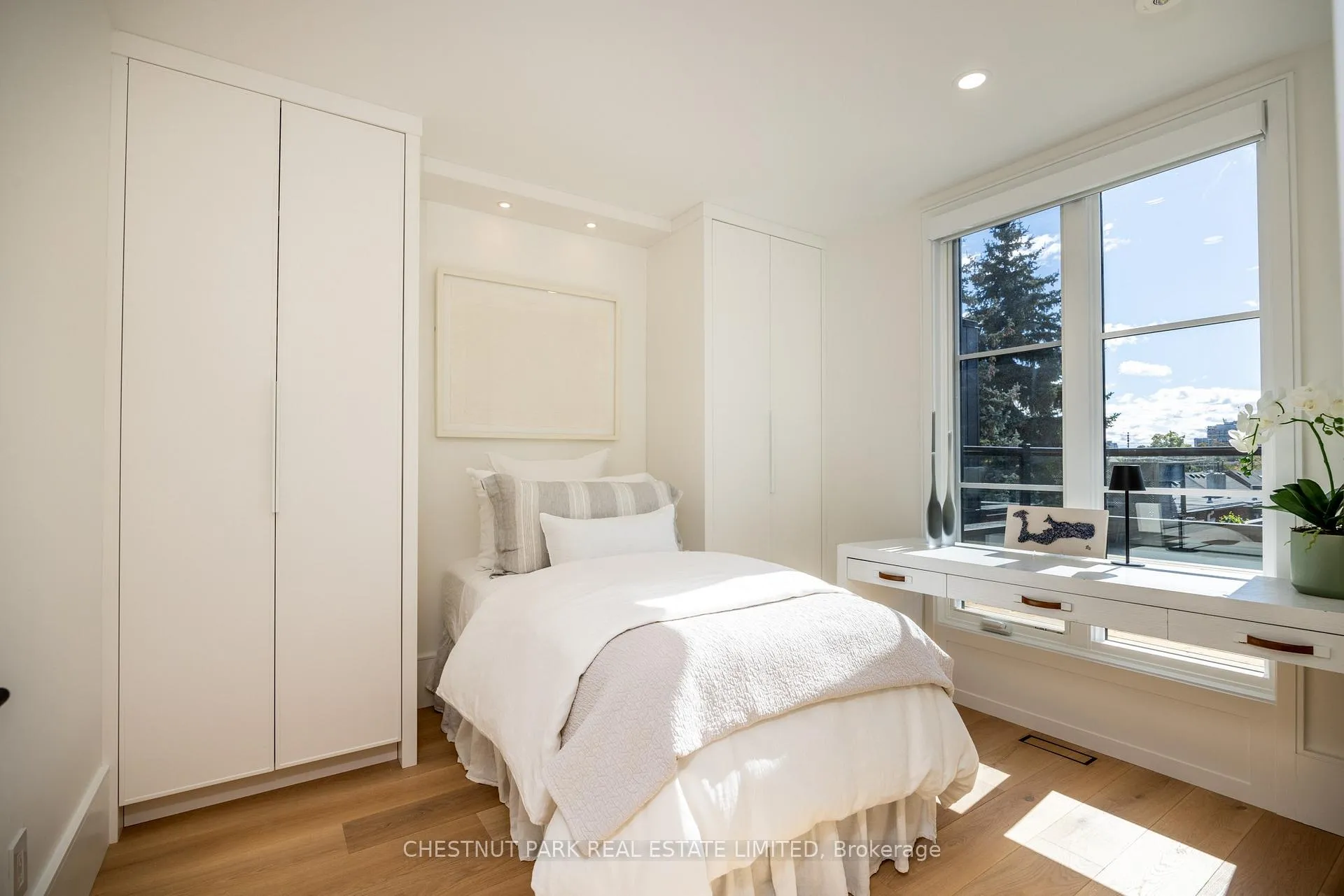 Photo 28 of 229 Sheldrake Boulevard, Toronto, Mount Pleasant East — HOMEH