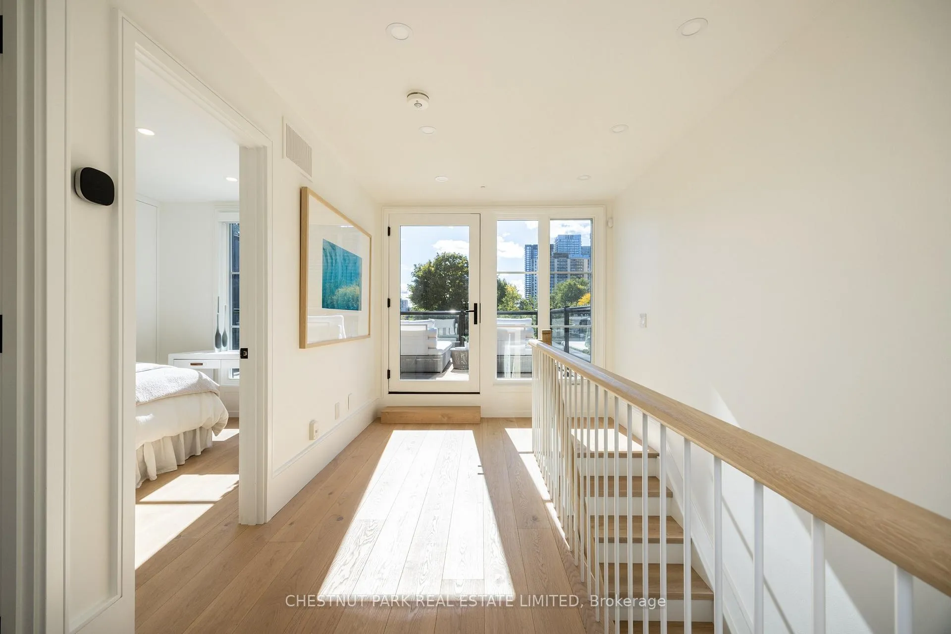Photo 31 of 229 Sheldrake Boulevard, Toronto, Mount Pleasant East — HOMEH