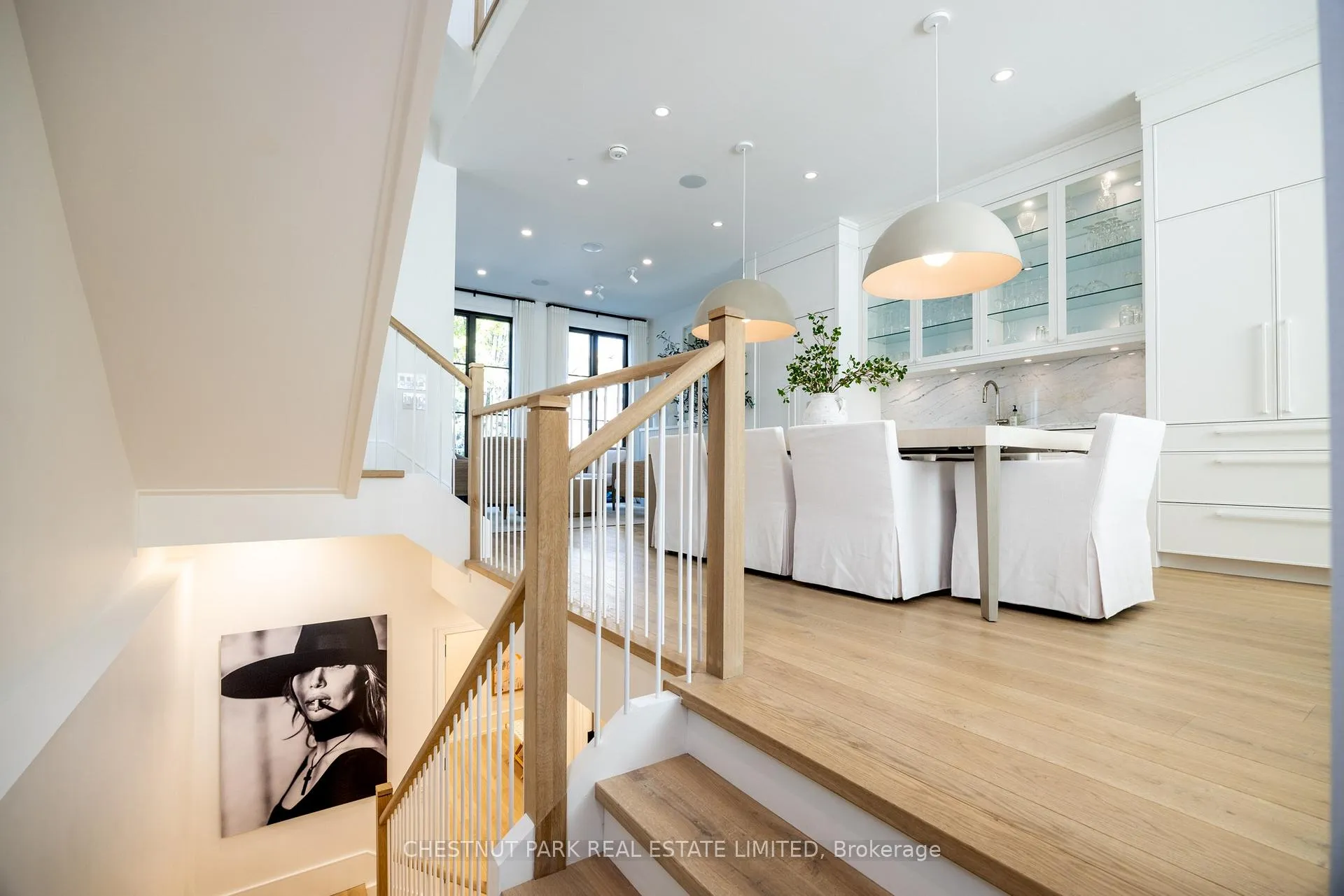 Photo 33 of 229 Sheldrake Boulevard, Toronto, Mount Pleasant East — HOMEH